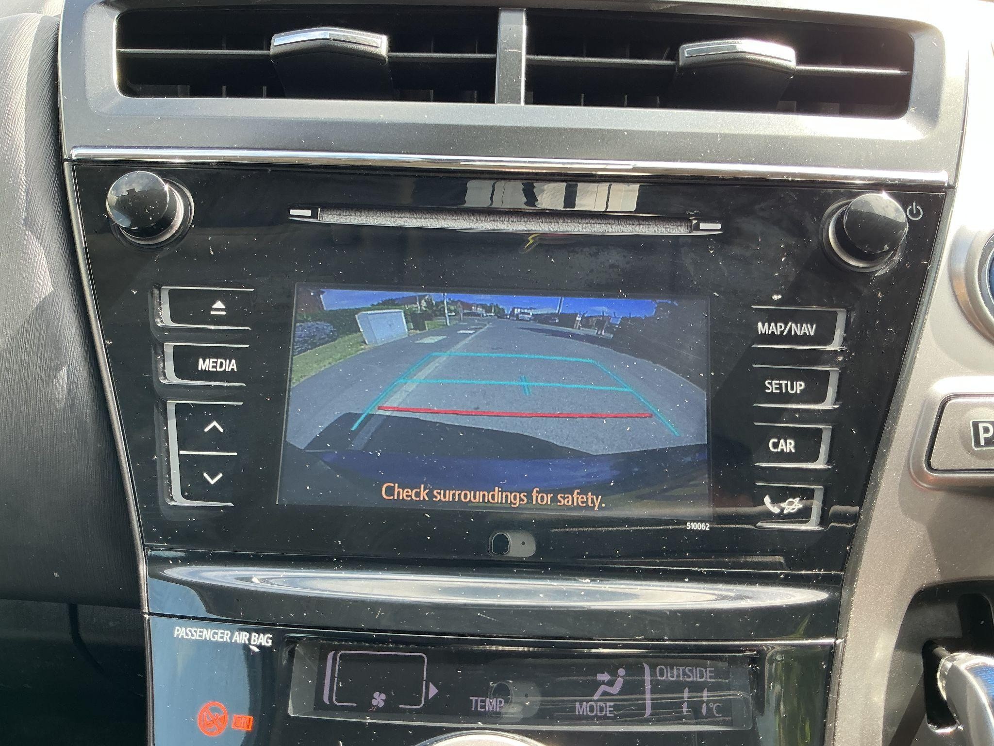 Toyota Prius+ Image 25