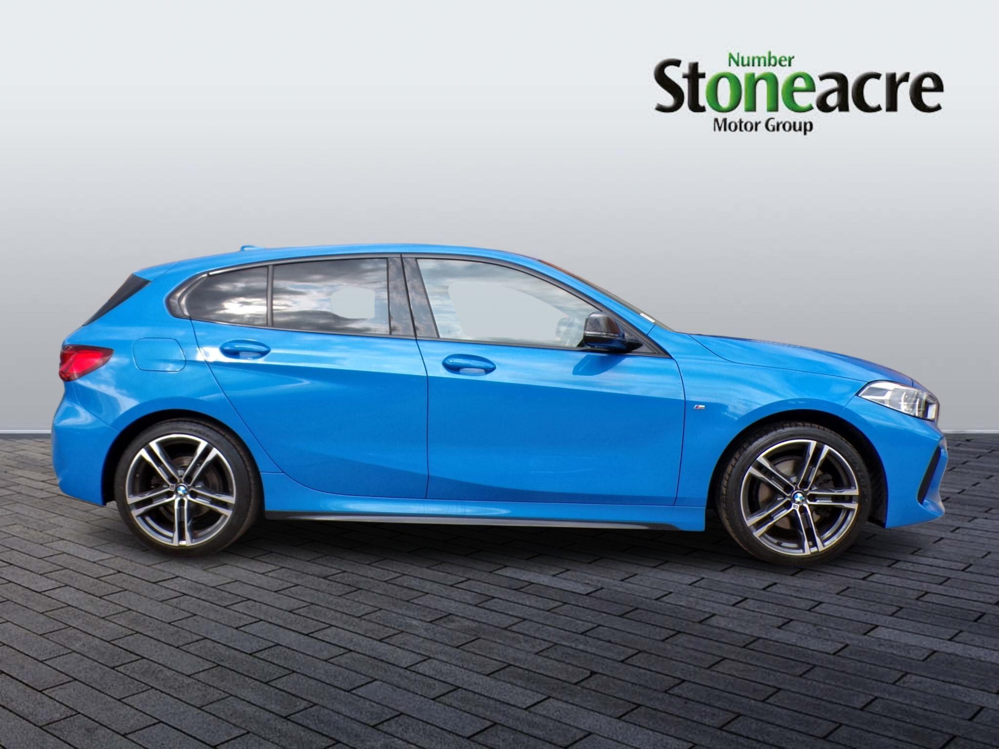 BMW 1 Series Image 9