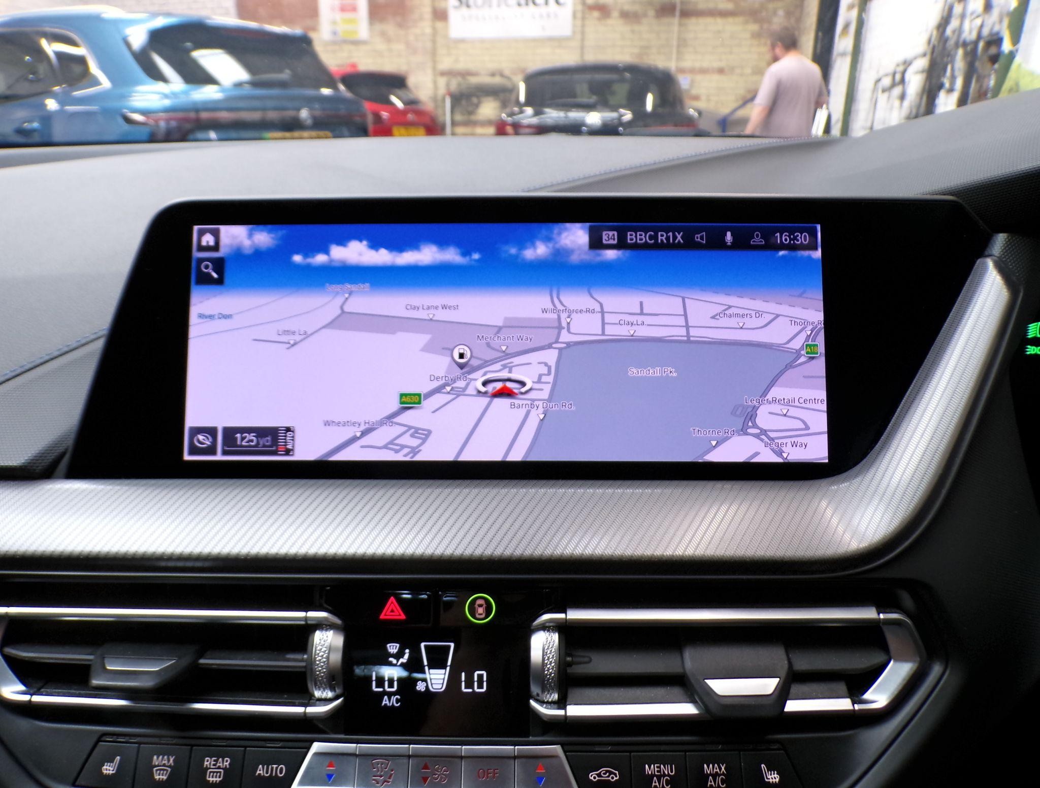 BMW 1 Series Image 17