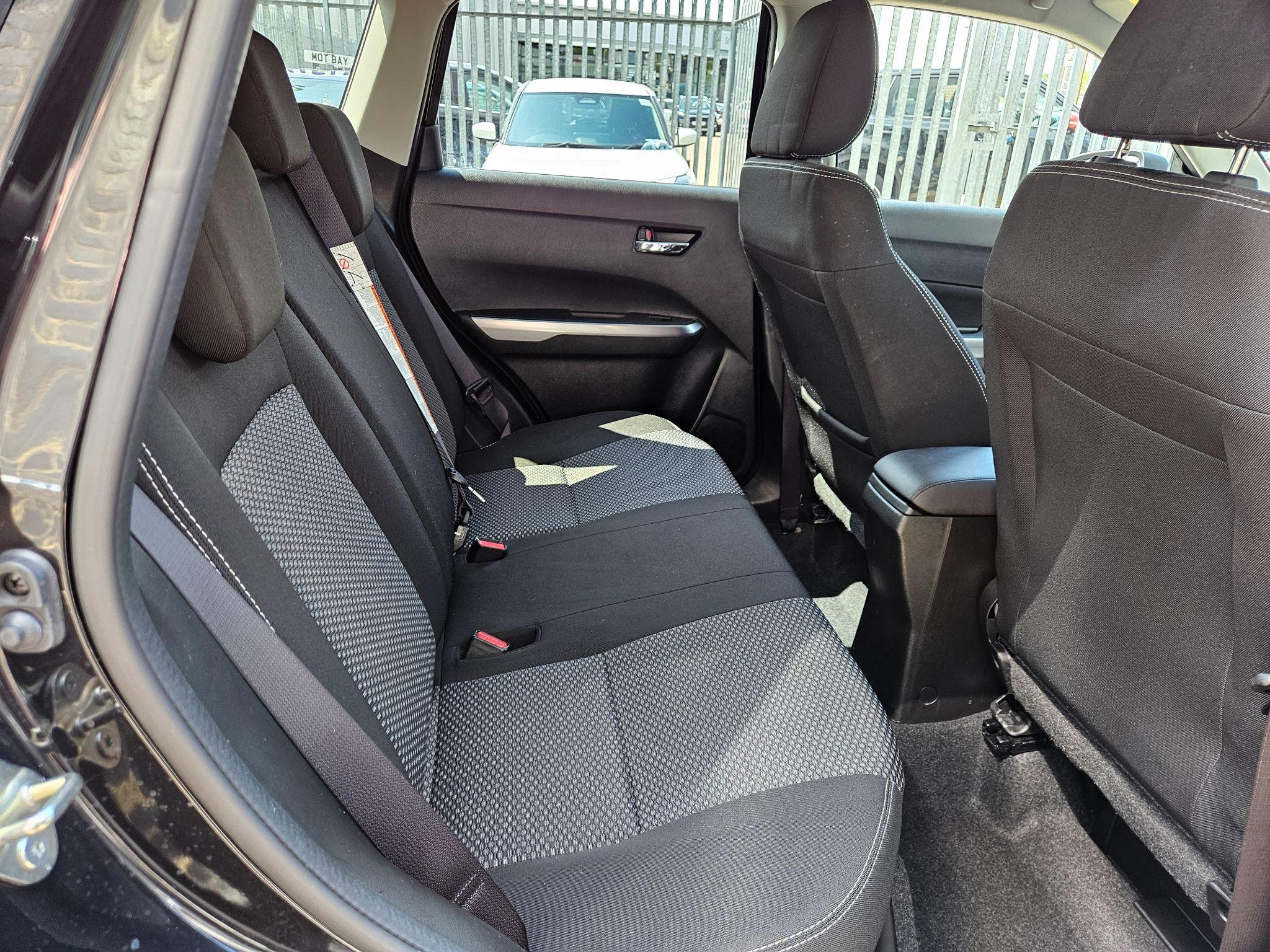 Suzuki Vitara Image 17