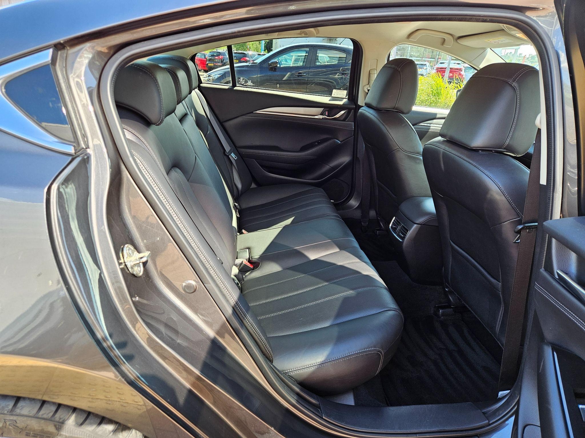 Mazda 6 Image 17