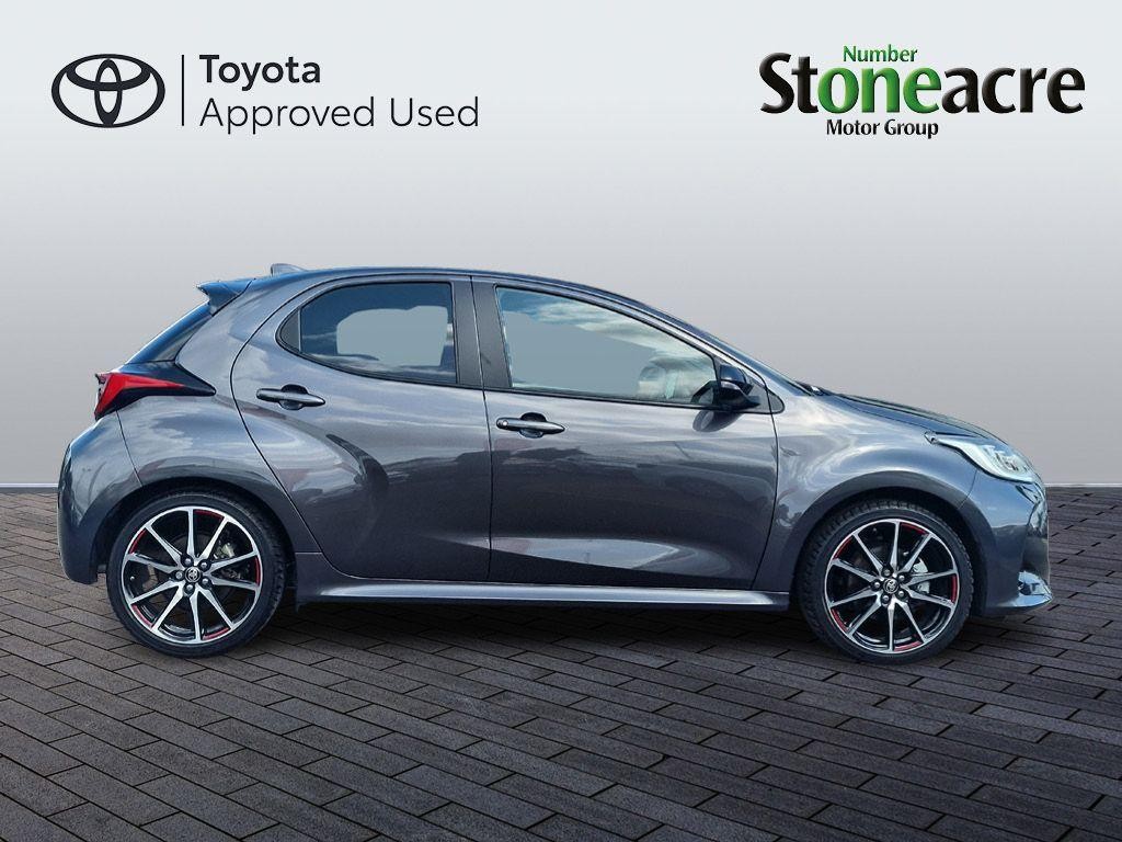 Toyota Yaris Image 18