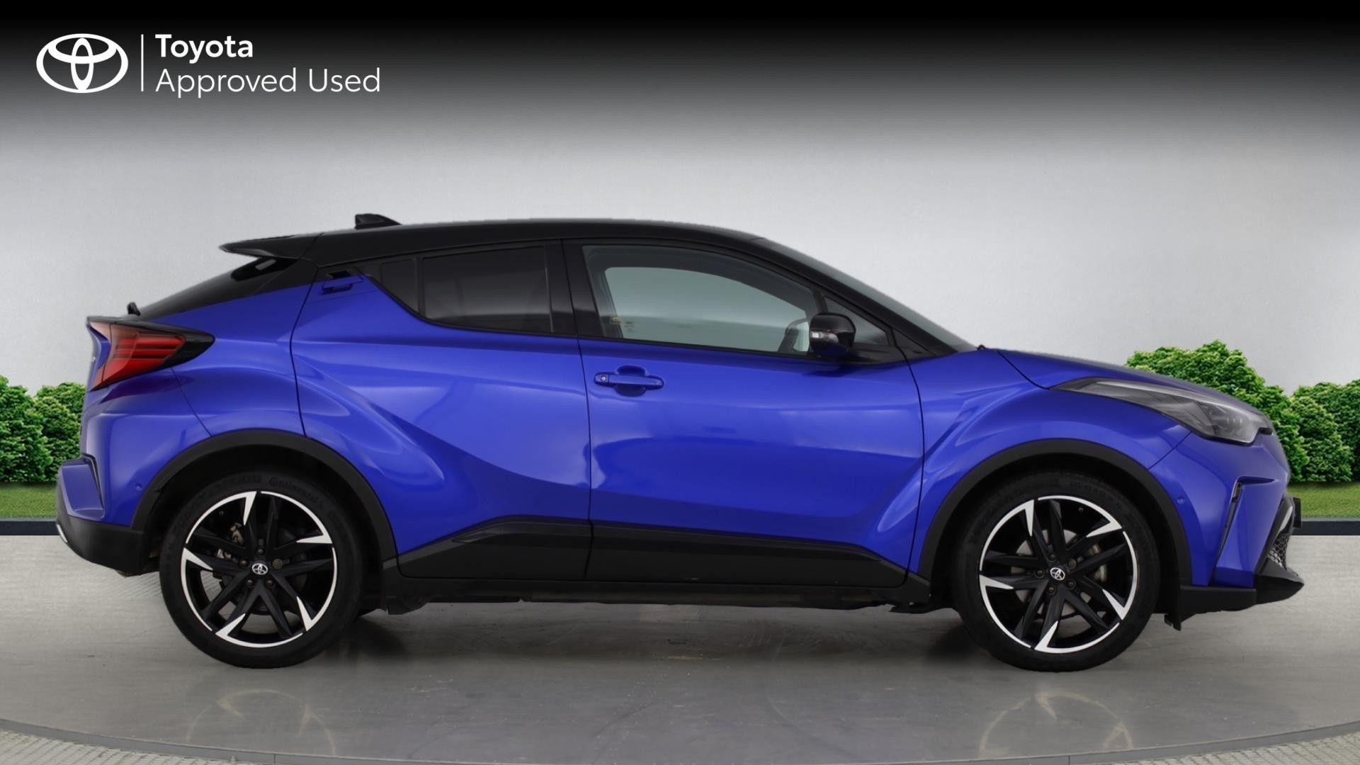 Toyota C-HR Image 4