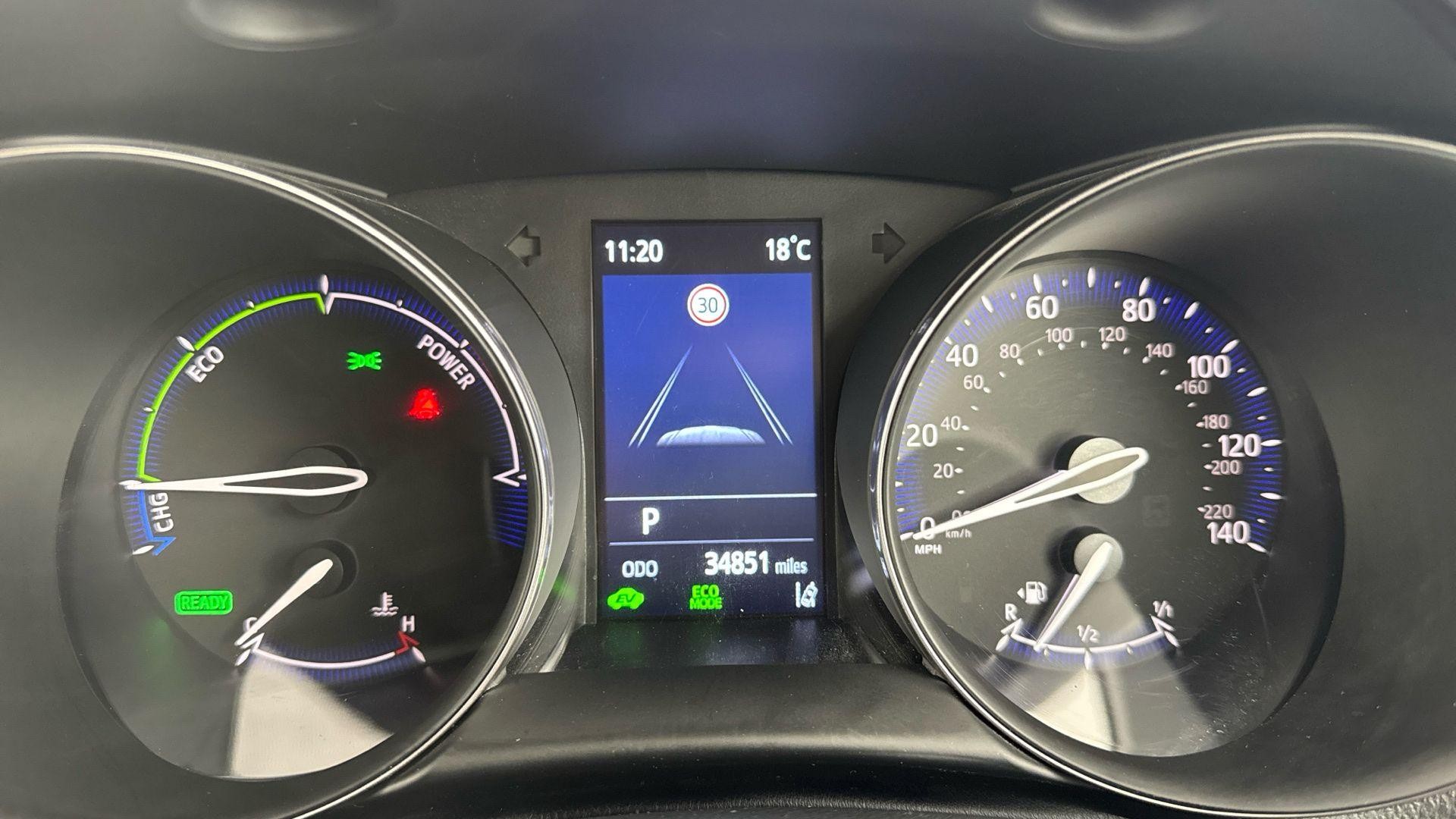 Toyota C-HR Image 17