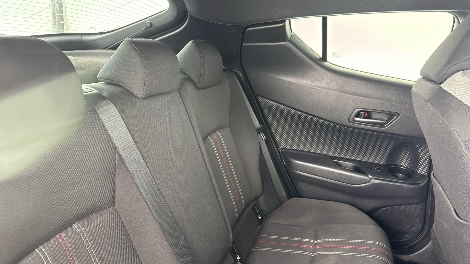 Toyota C-HR Image 20