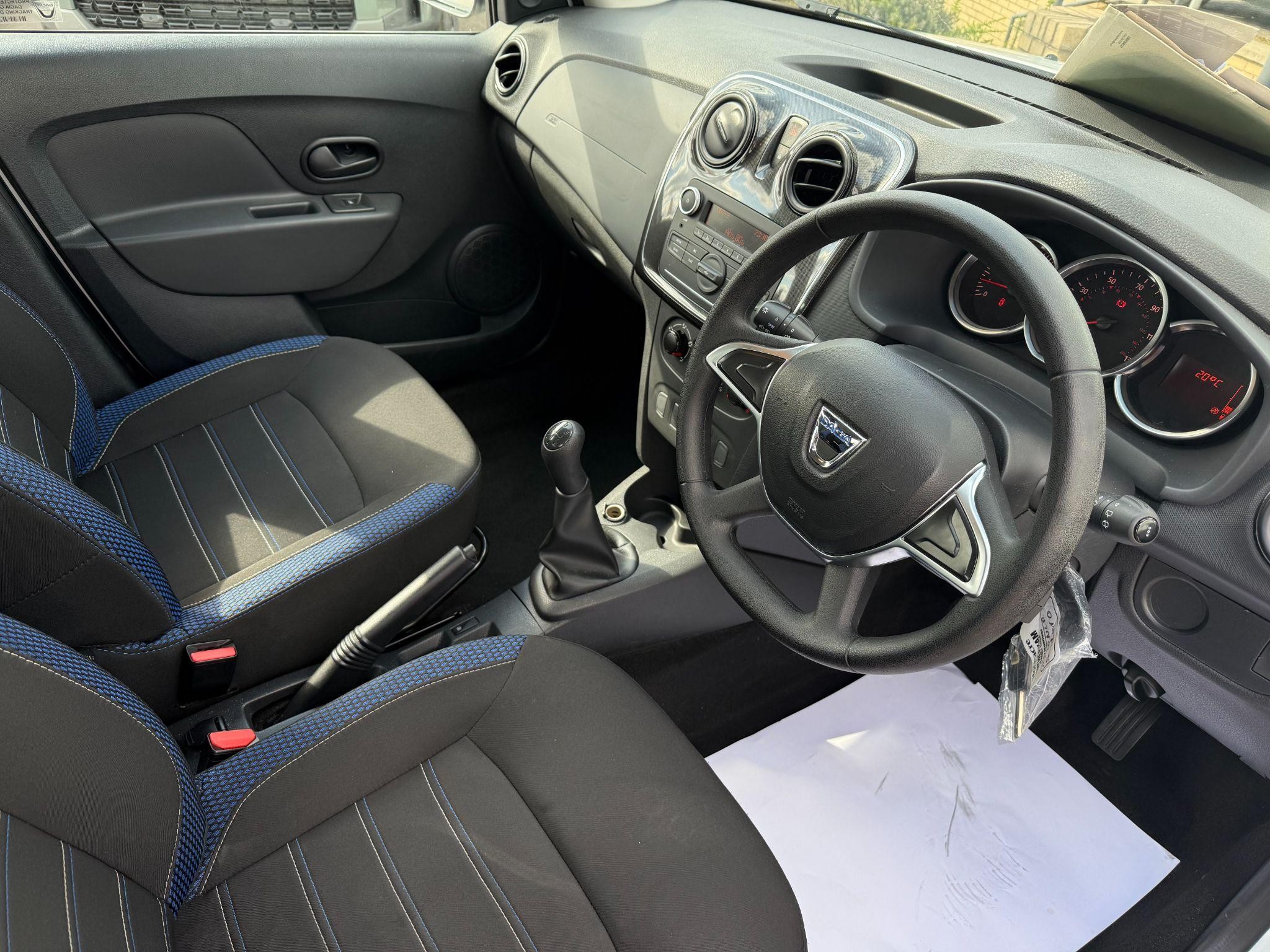 Dacia Sandero Image 10