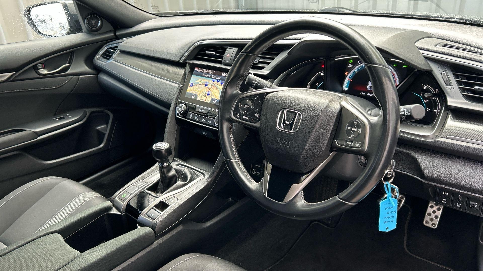 Honda Civic Image 10