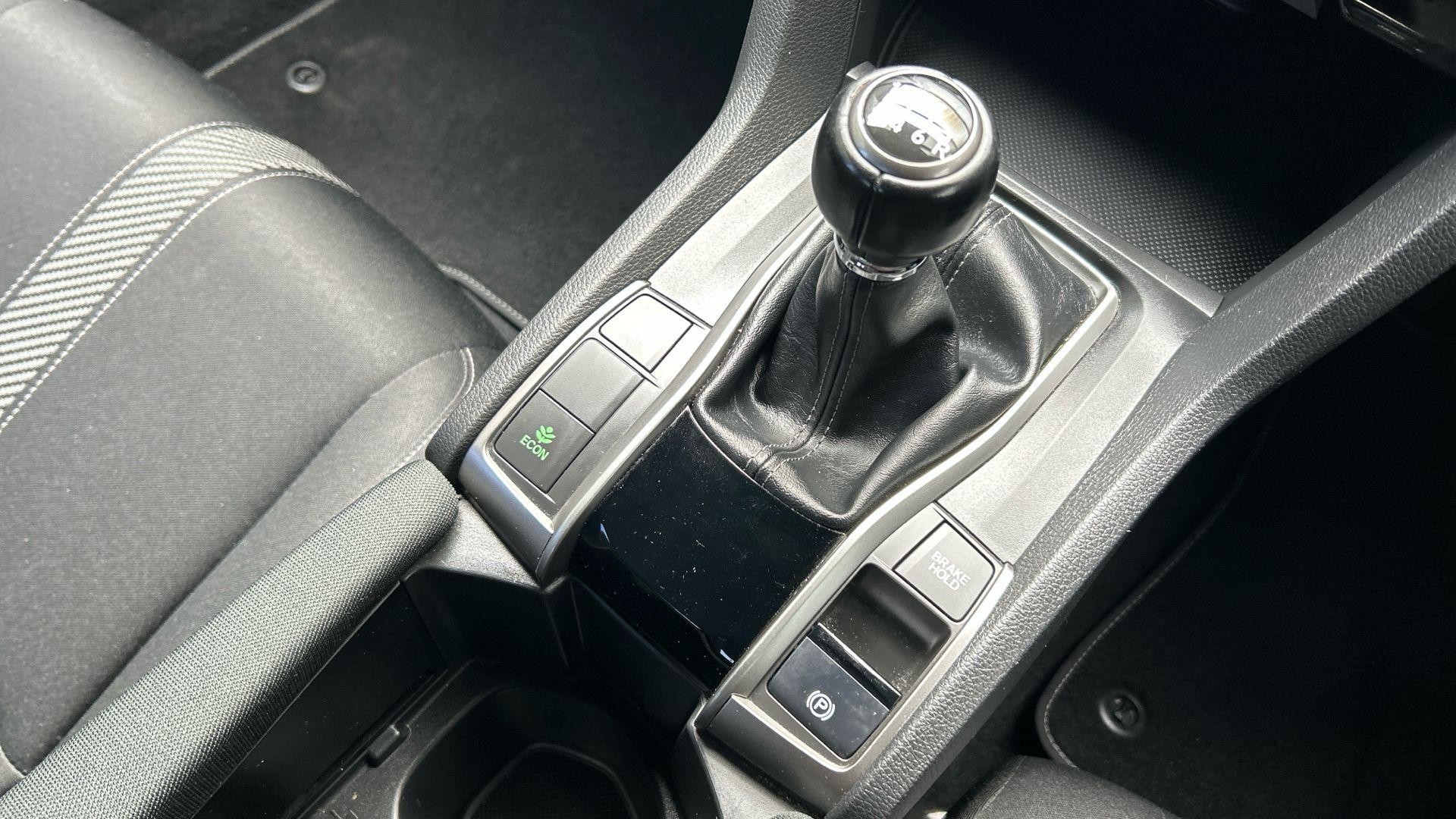 Honda Civic Image 30