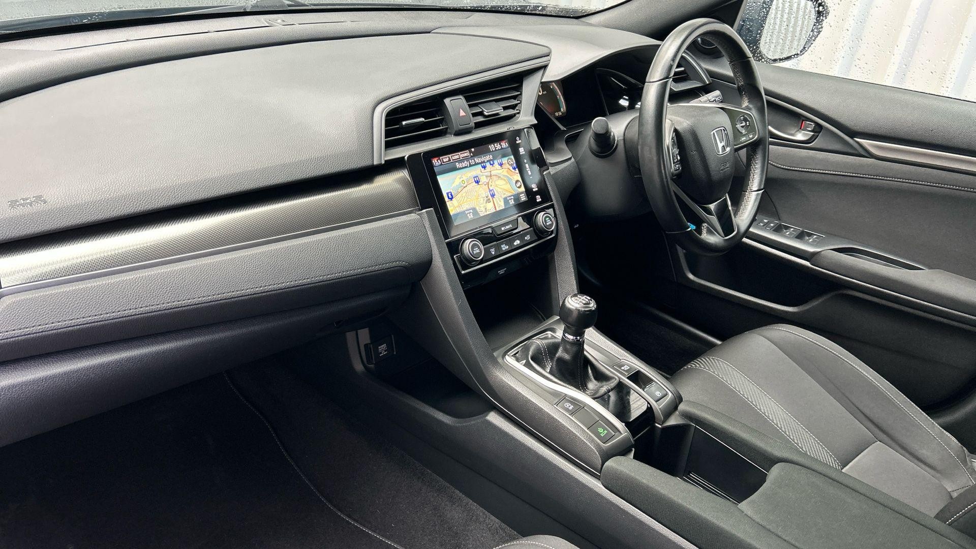 Honda Civic Image 40
