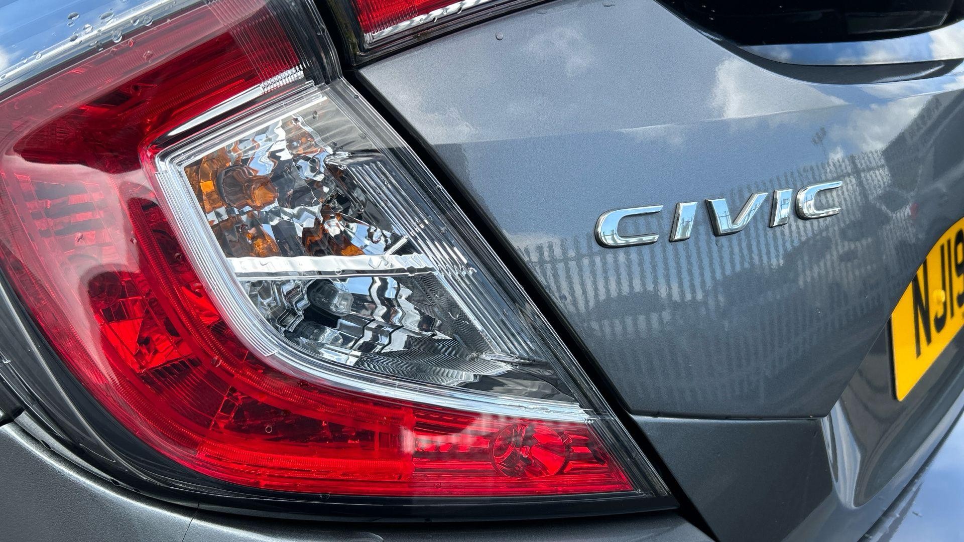 Honda Civic Image 44