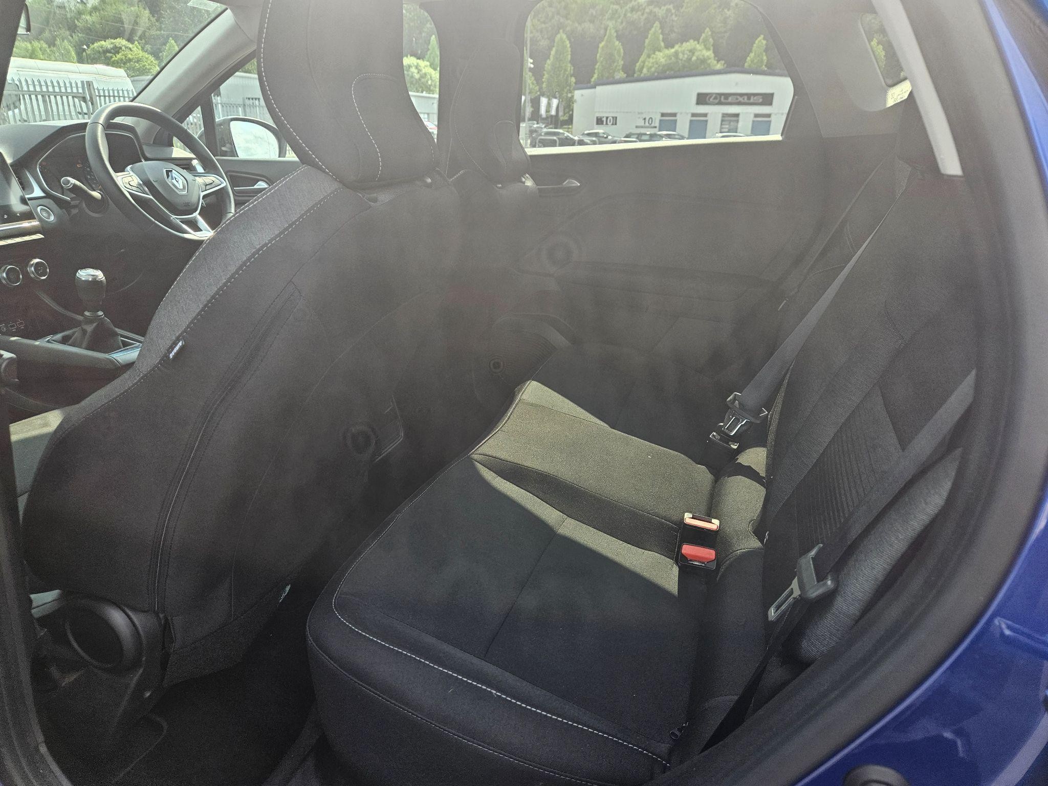 Renault Captur Image 9