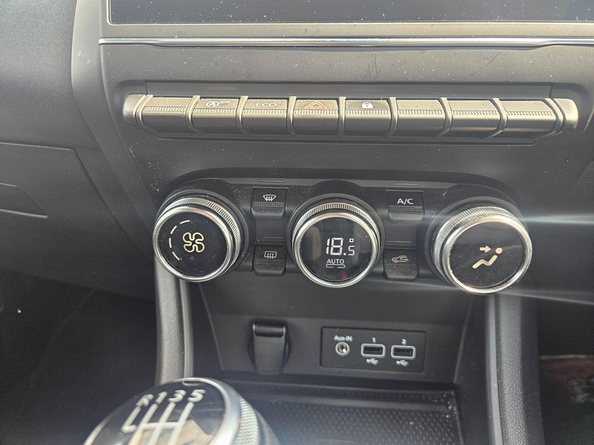 Renault Captur Image 25