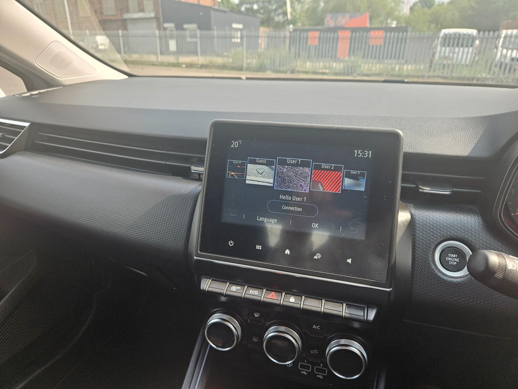 Renault Clio Image 20