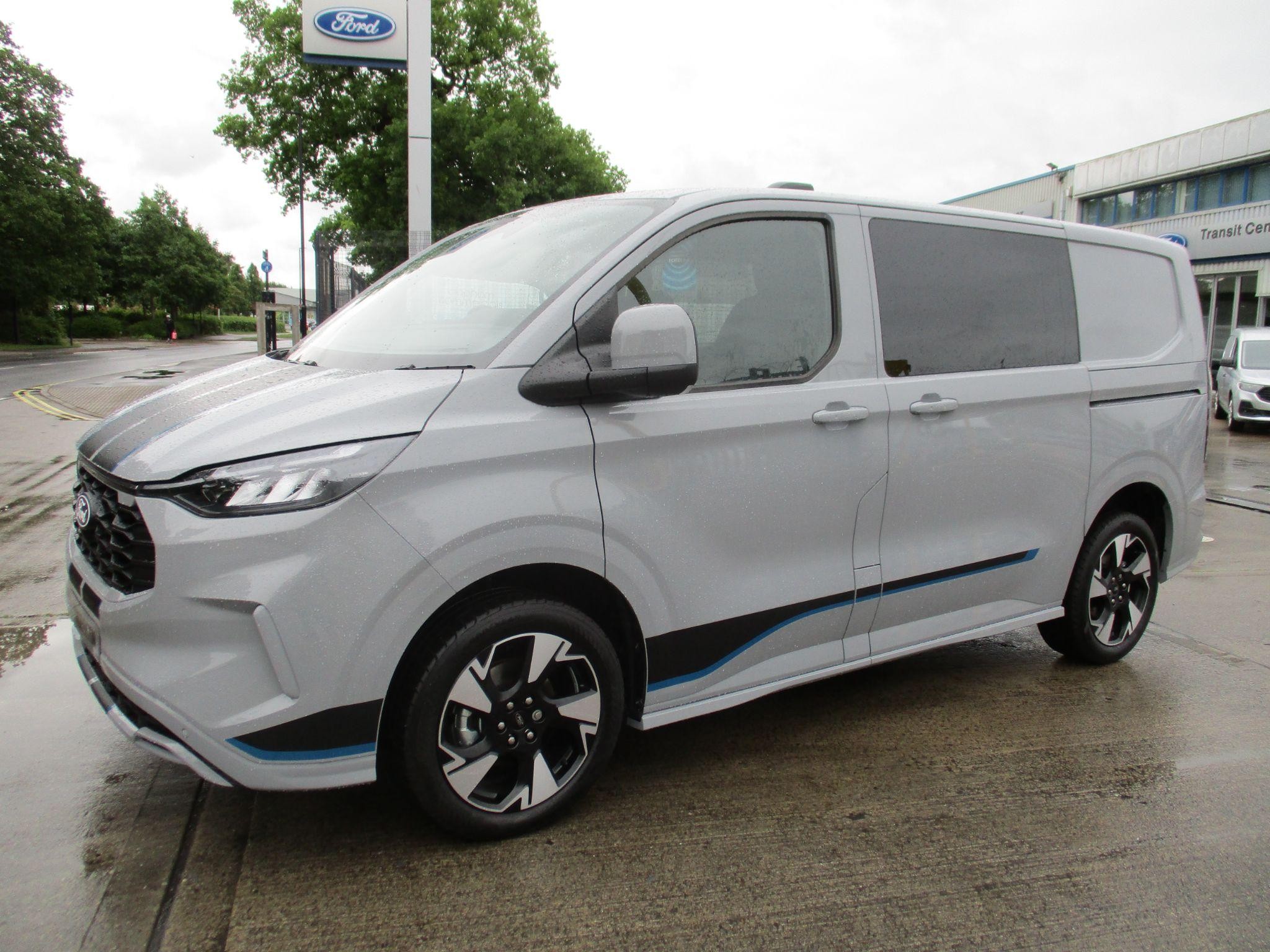 Ford Transit Custom Image 7