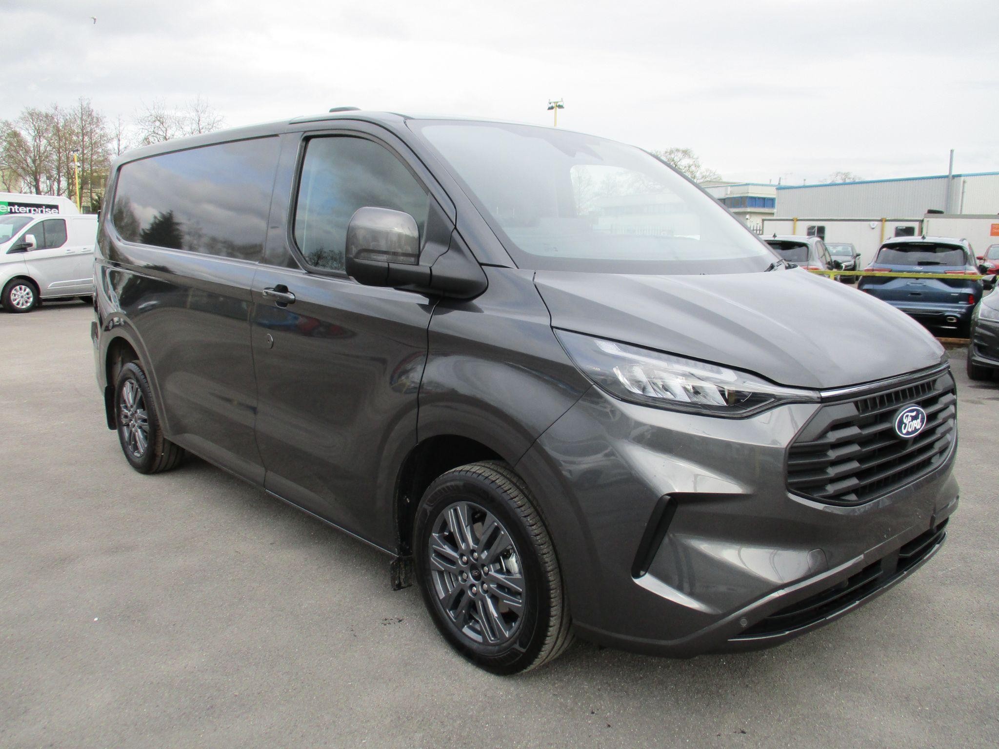 Ford Transit Custom Image 1