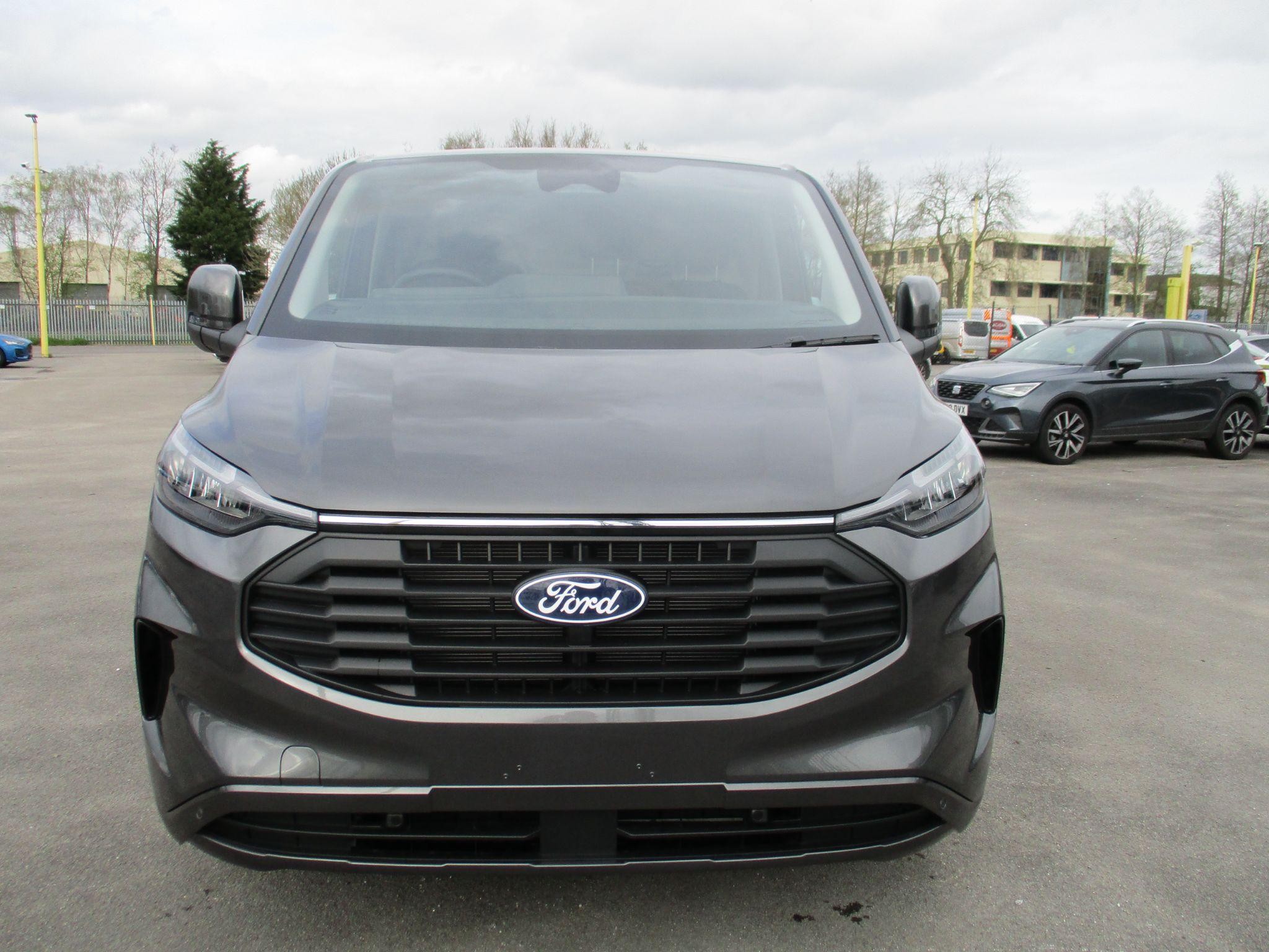 Ford Transit Custom Image 8