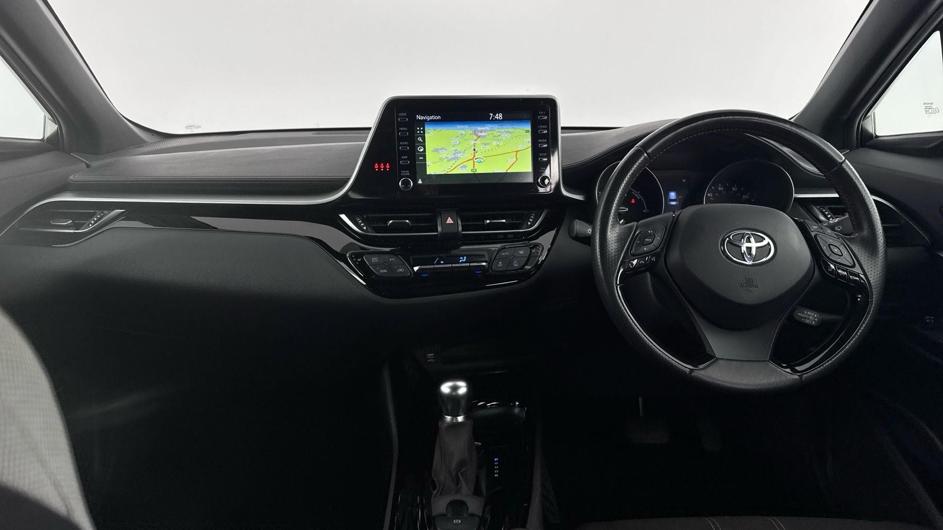 Toyota C-HR Image 13