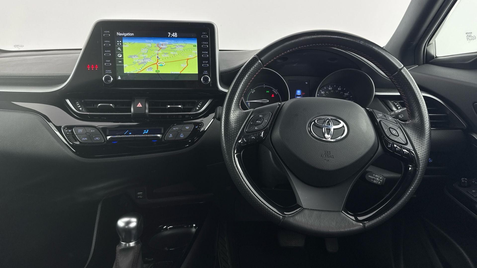 Toyota C-HR Image 14