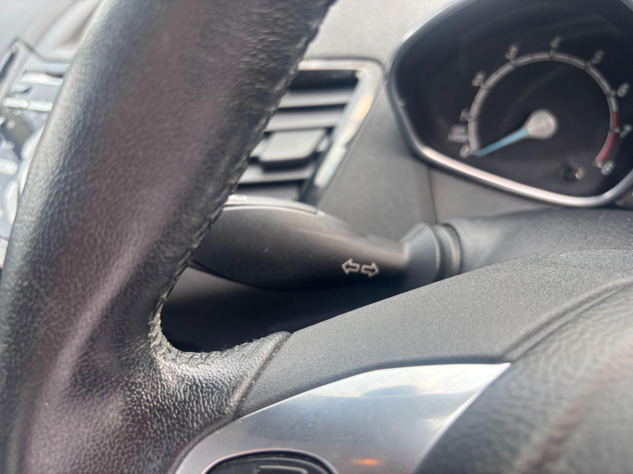 Ford Fiesta Image 17