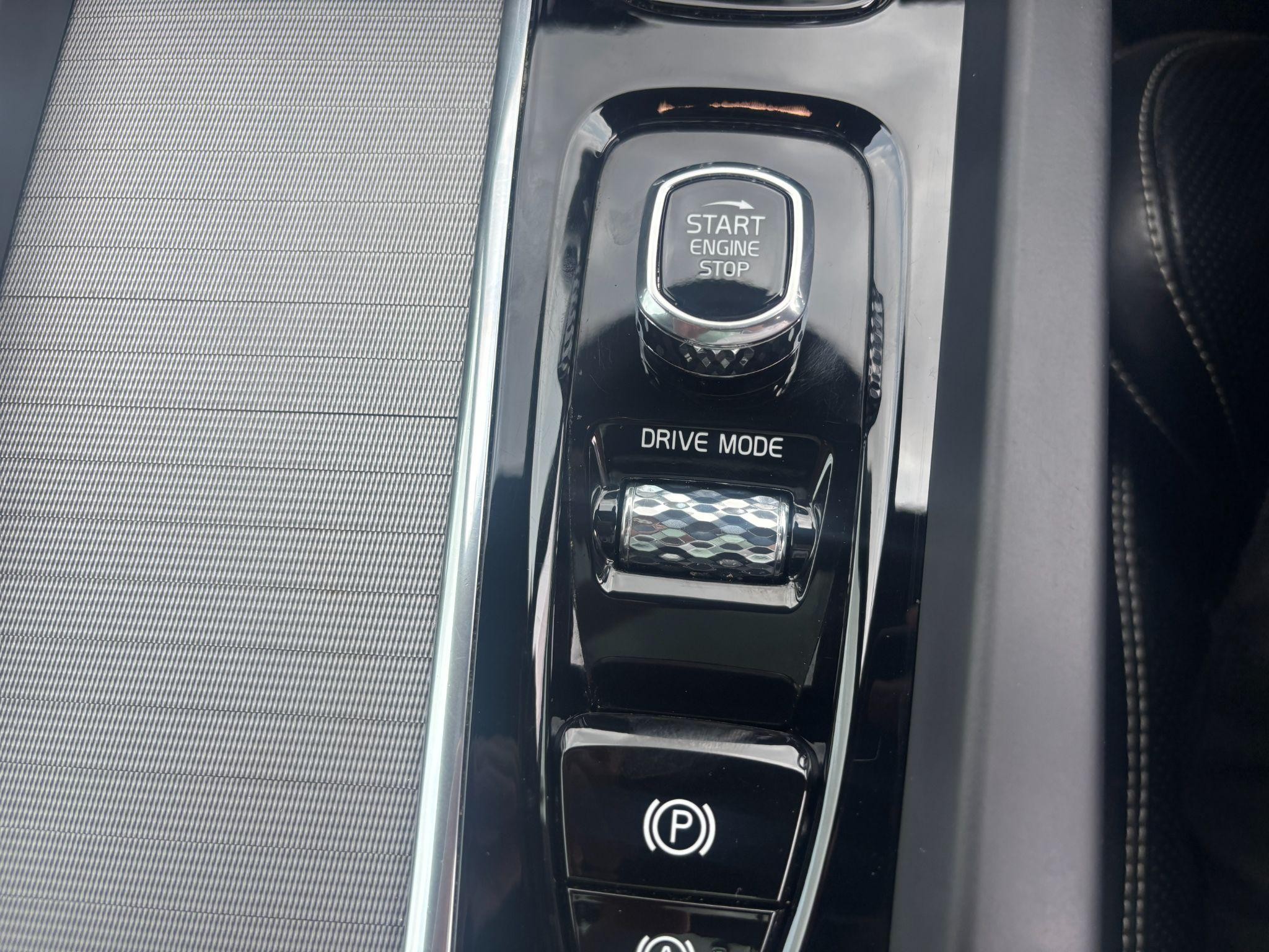 Volvo XC60 Image 21