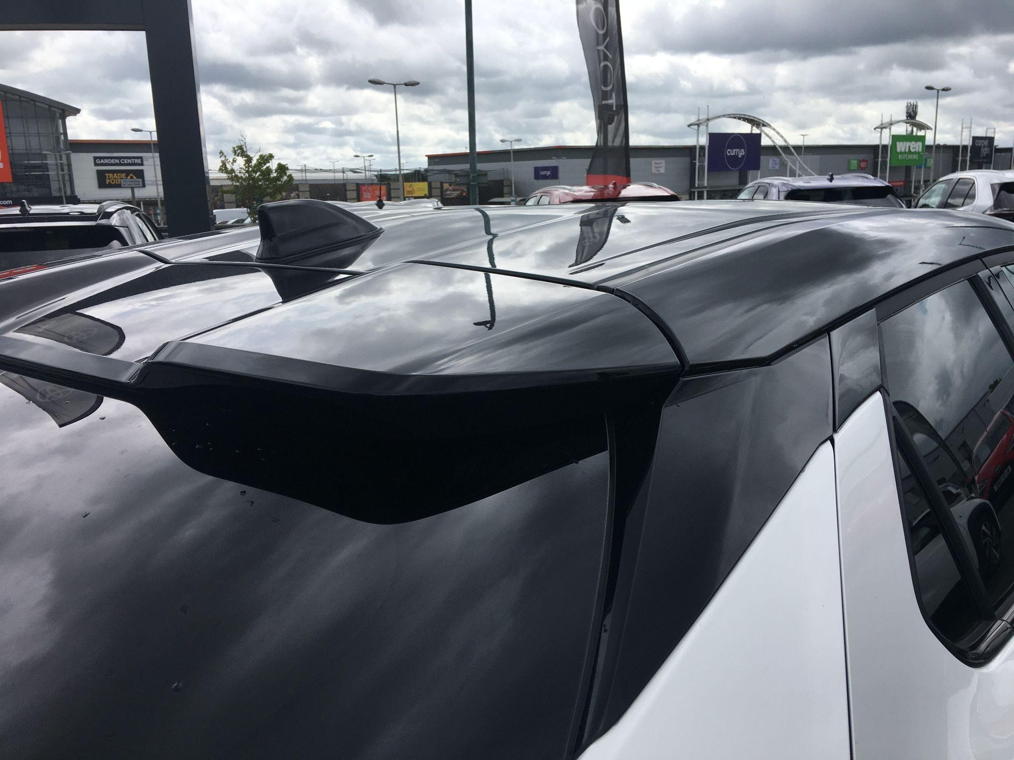 Toyota C-HR Image 29