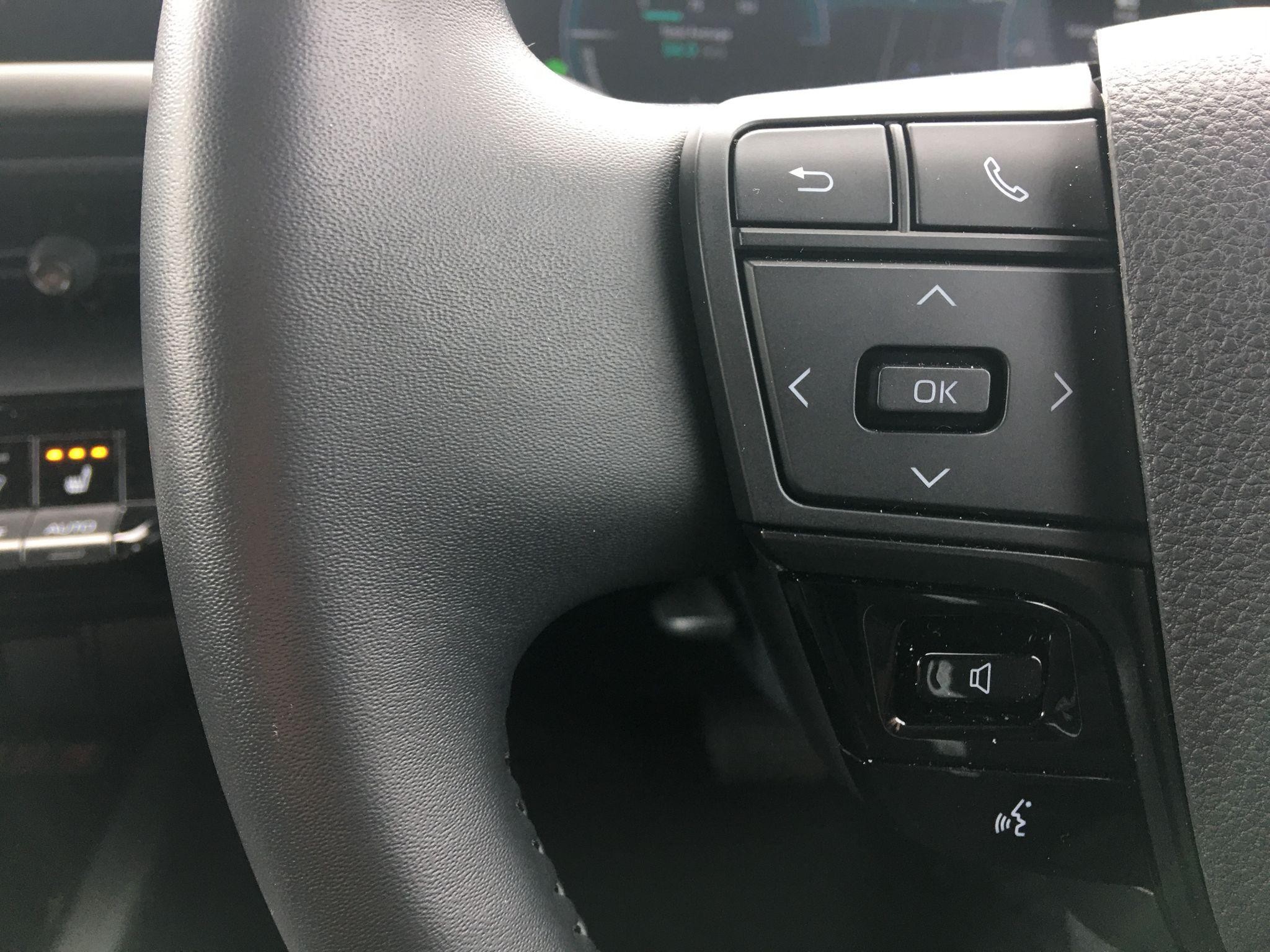 Toyota C-HR Image 39