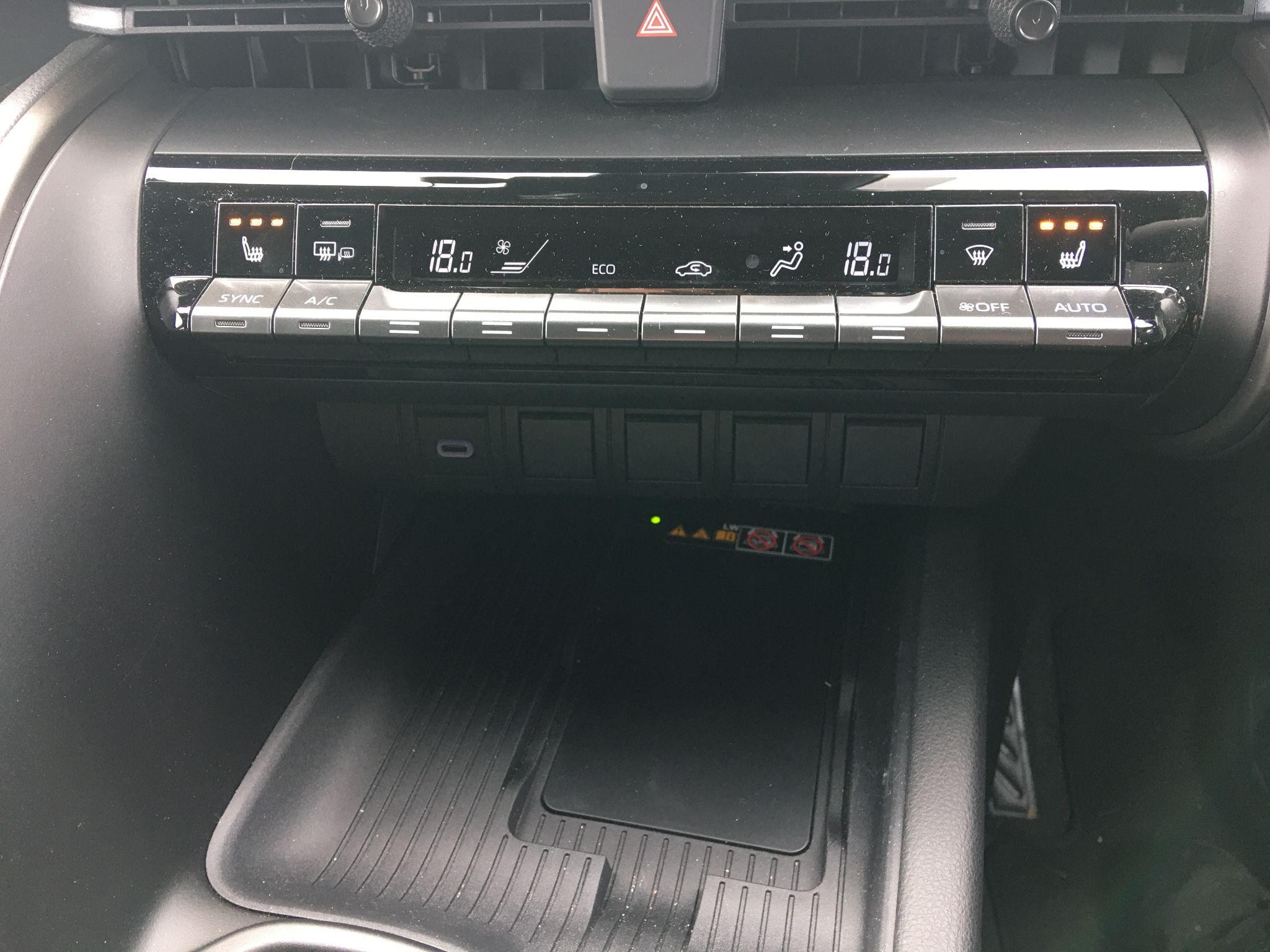 Toyota C-HR Image 41