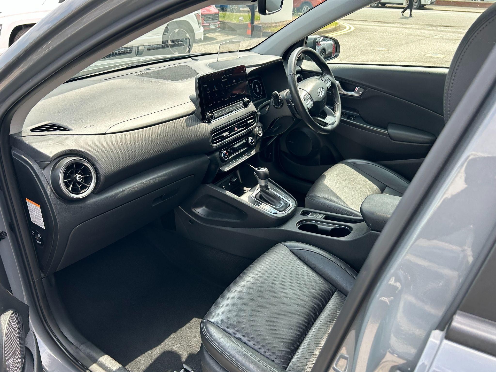 Hyundai KONA Image 11