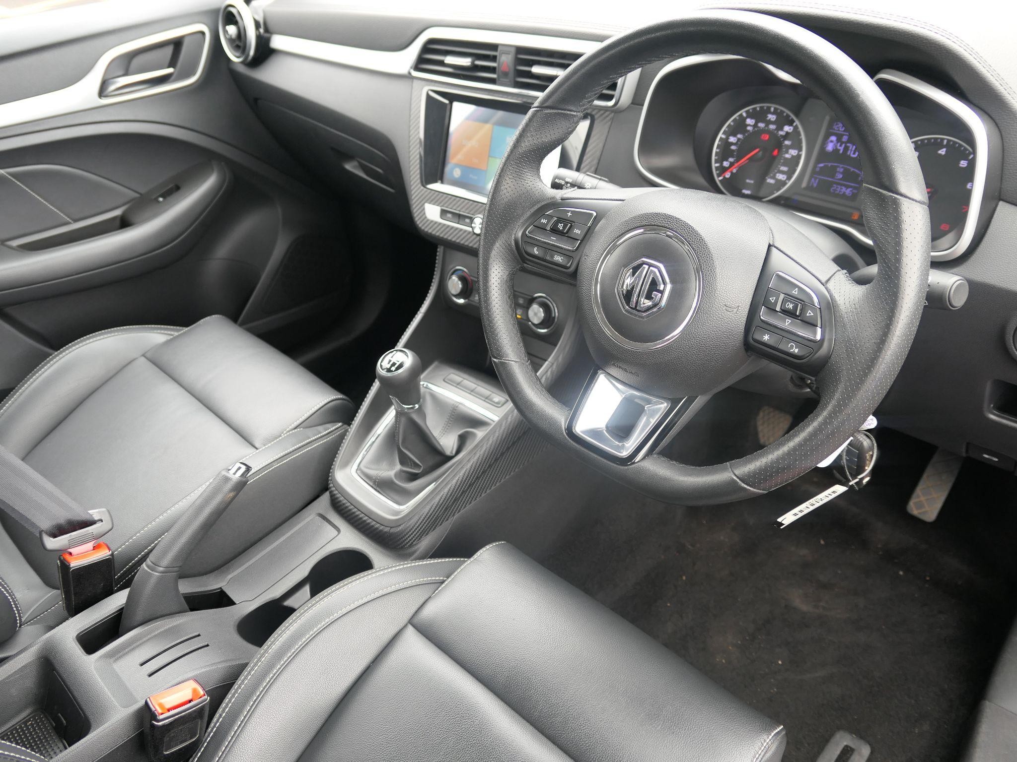 MG ZS Image 10