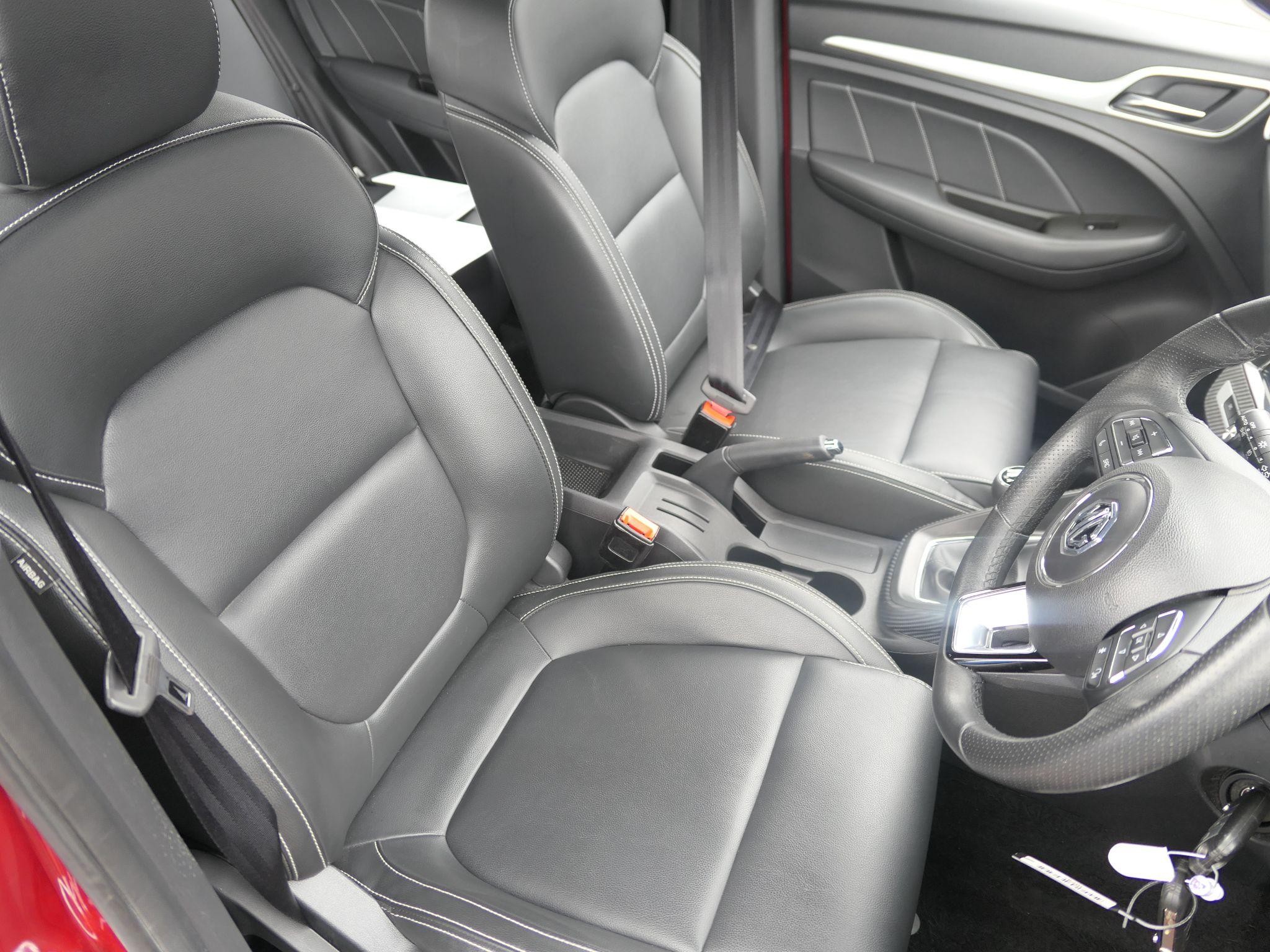 MG ZS Image 11