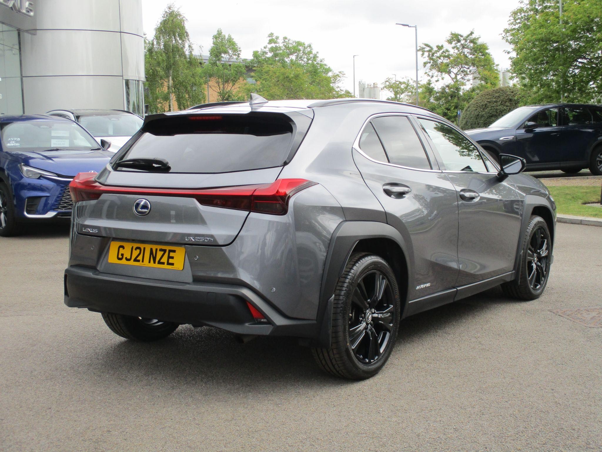 Lexus UX Self-Charging Hybrid Image 5