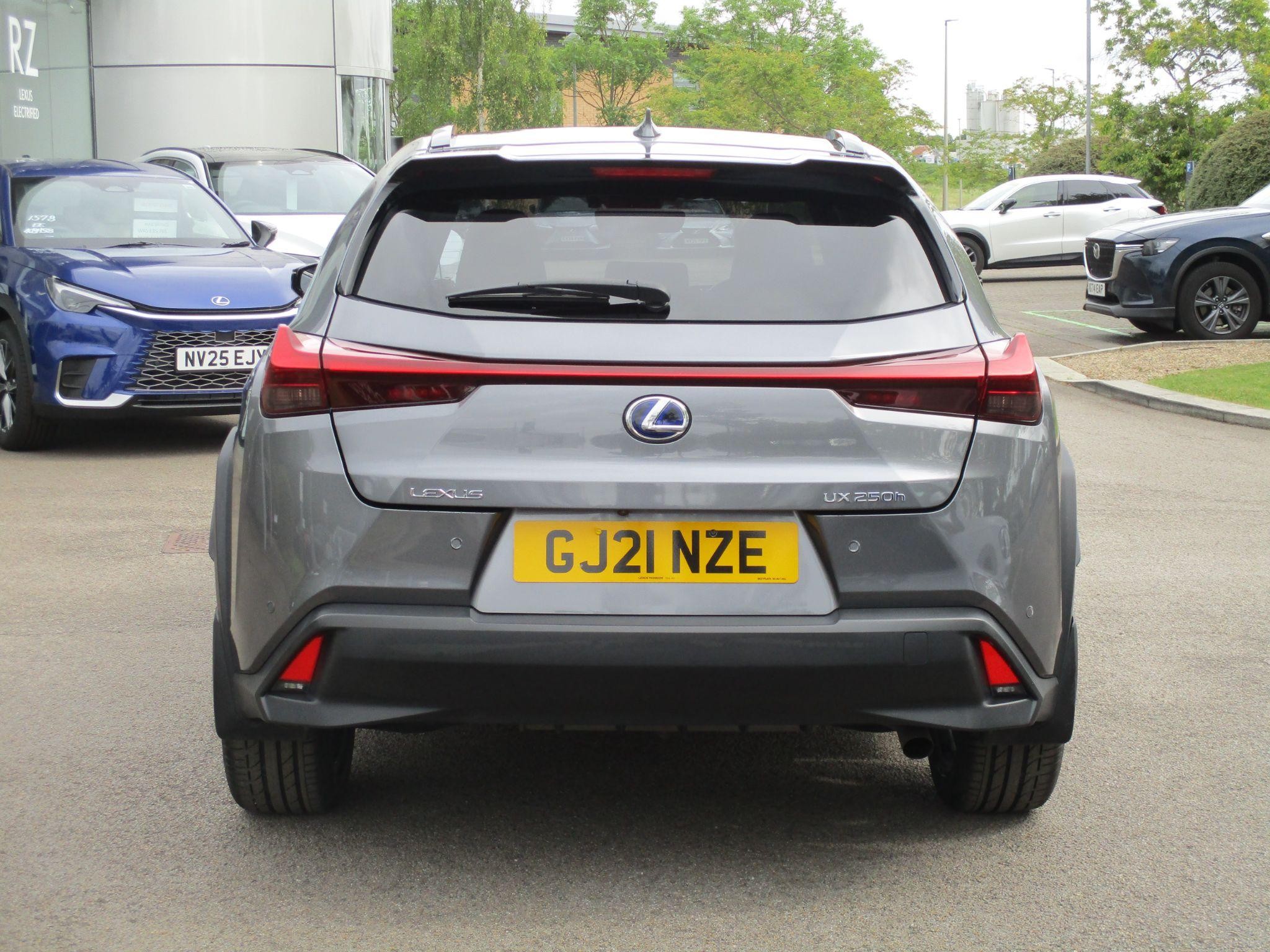 Lexus UX Self-Charging Hybrid Image 6