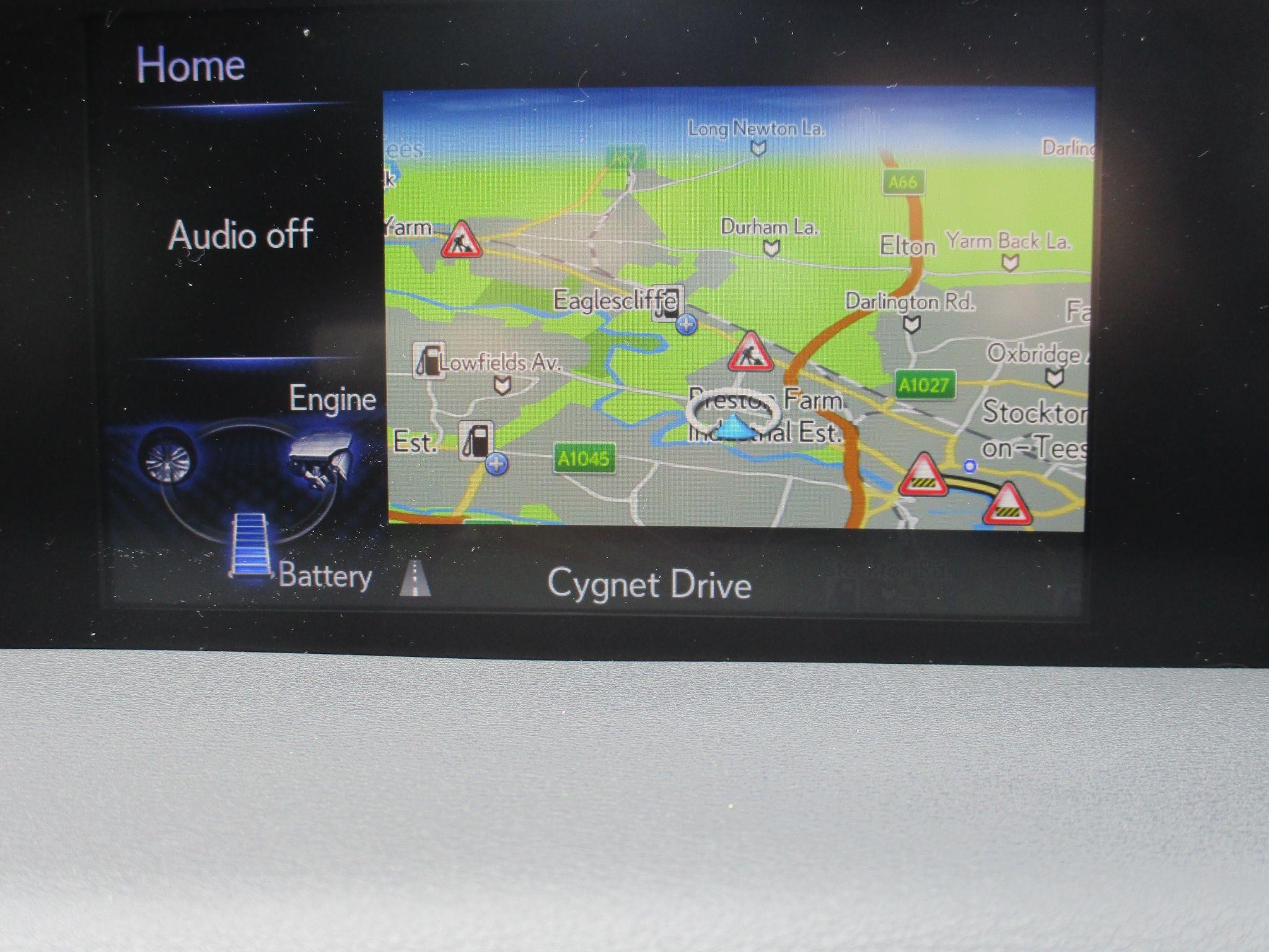 Lexus UX Self-Charging Hybrid Image 35