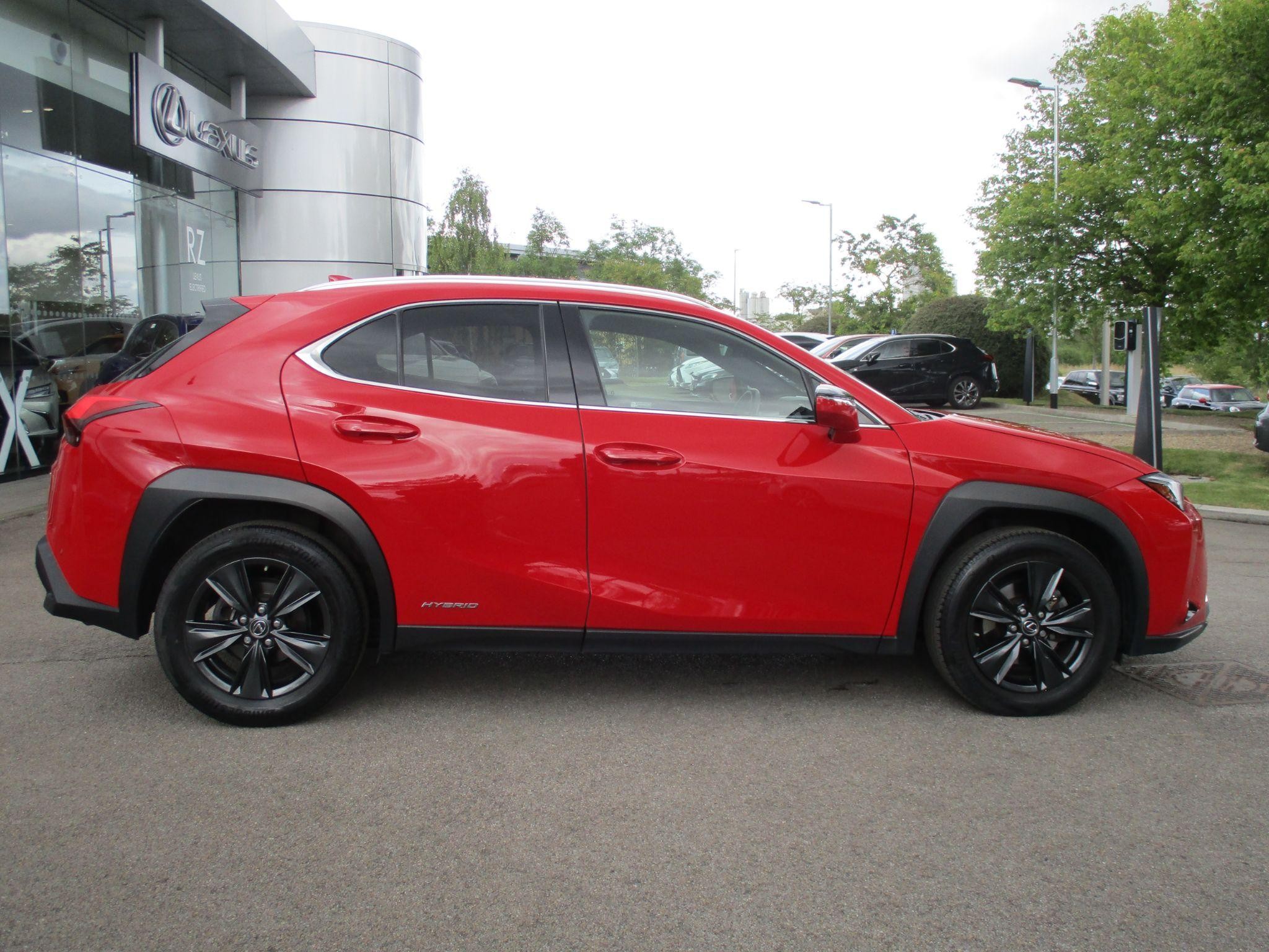 Lexus UX Self-Charging Hybrid Image 6