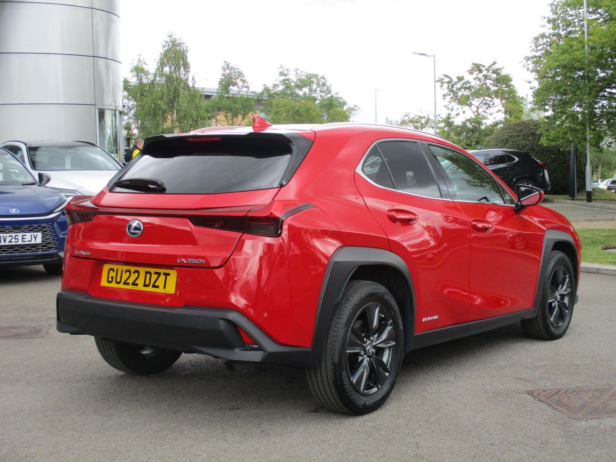 Lexus UX Self-Charging Hybrid Image 11