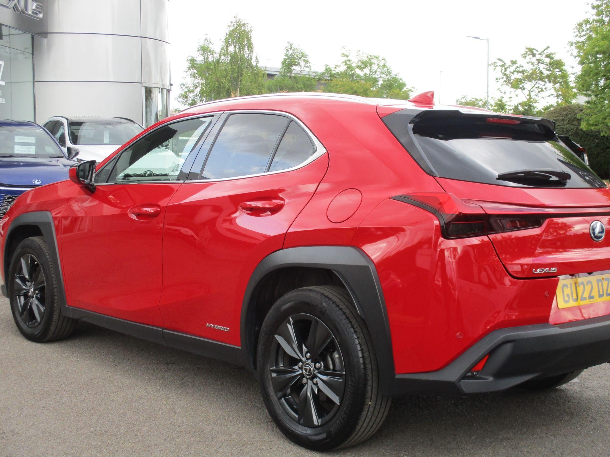 Lexus UX Self-Charging Hybrid Image 16