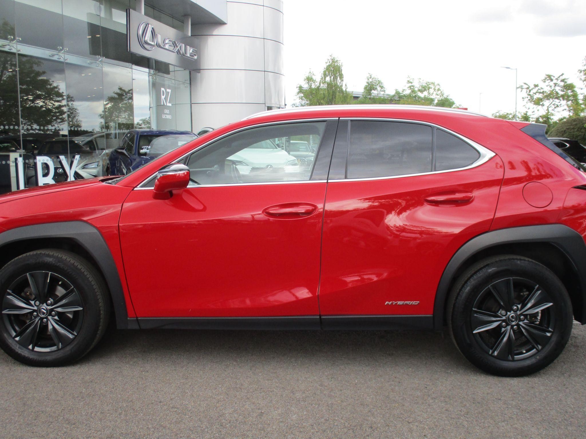 Lexus UX Self-Charging Hybrid Image 19