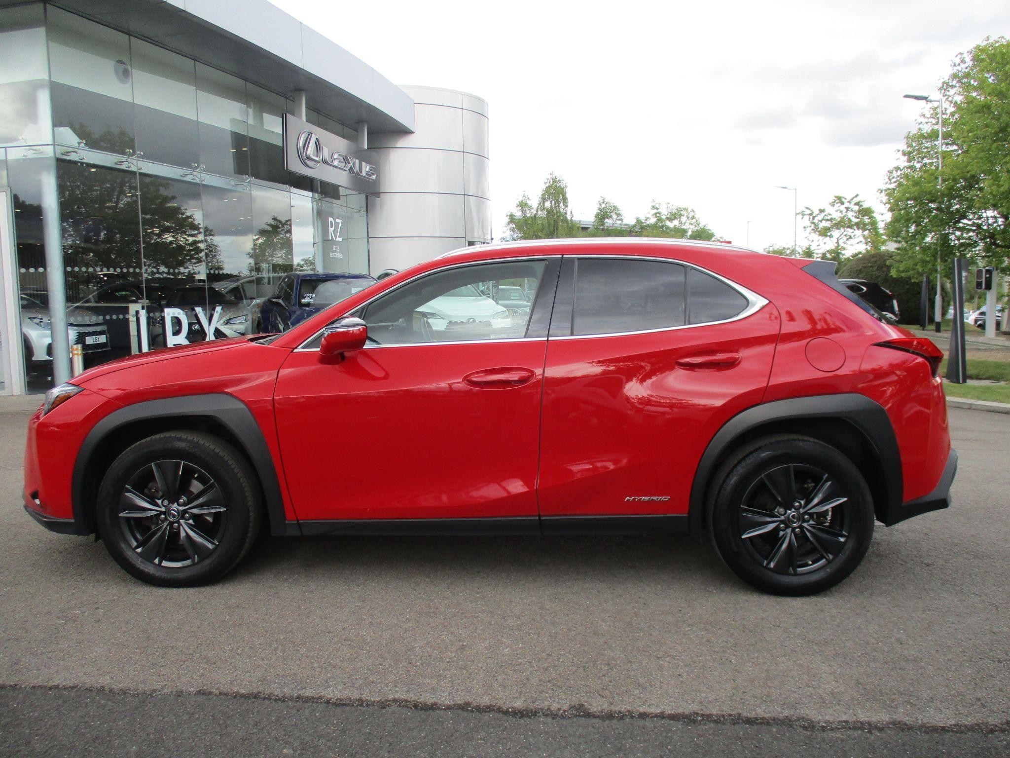 Lexus UX Self-Charging Hybrid Image 21