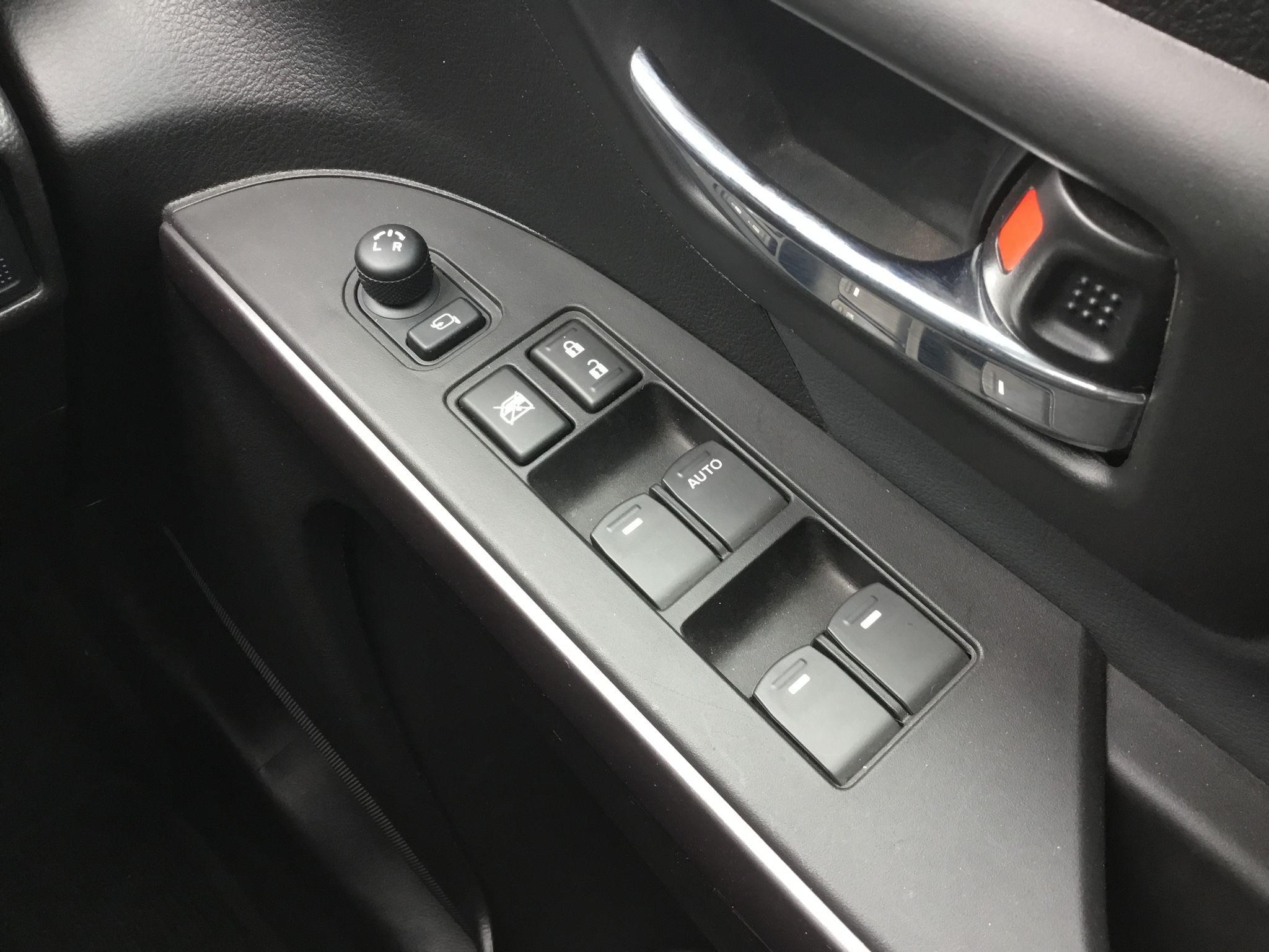 Suzuki SX4 S-Cross Image 10