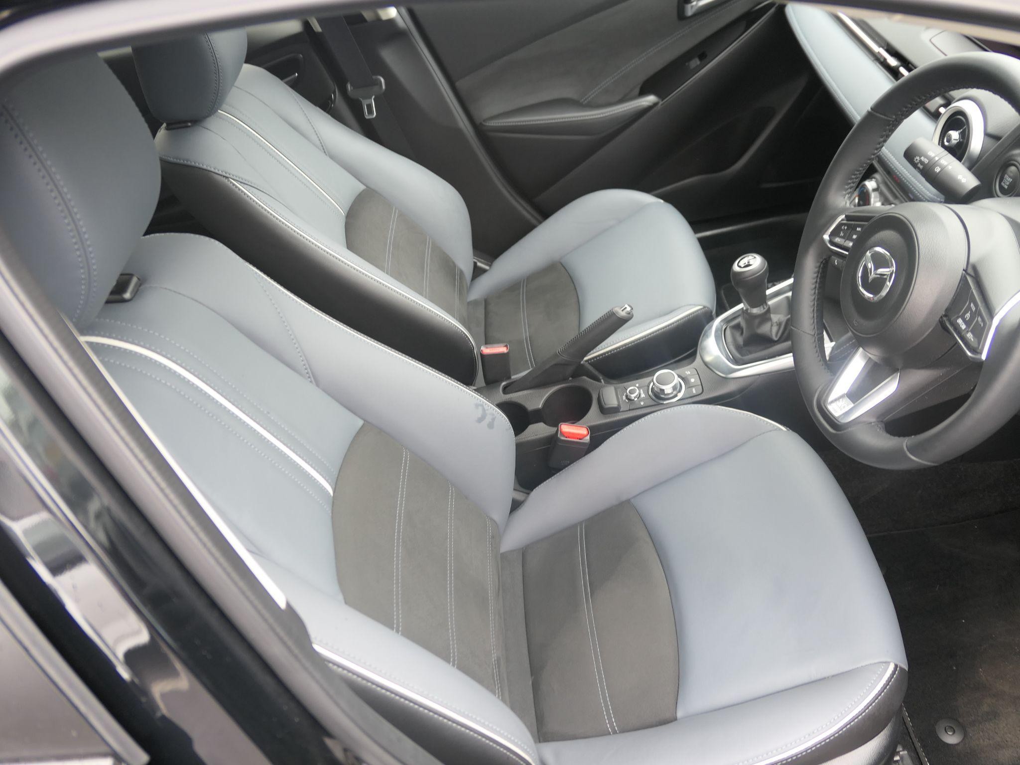 Mazda2 Image 11