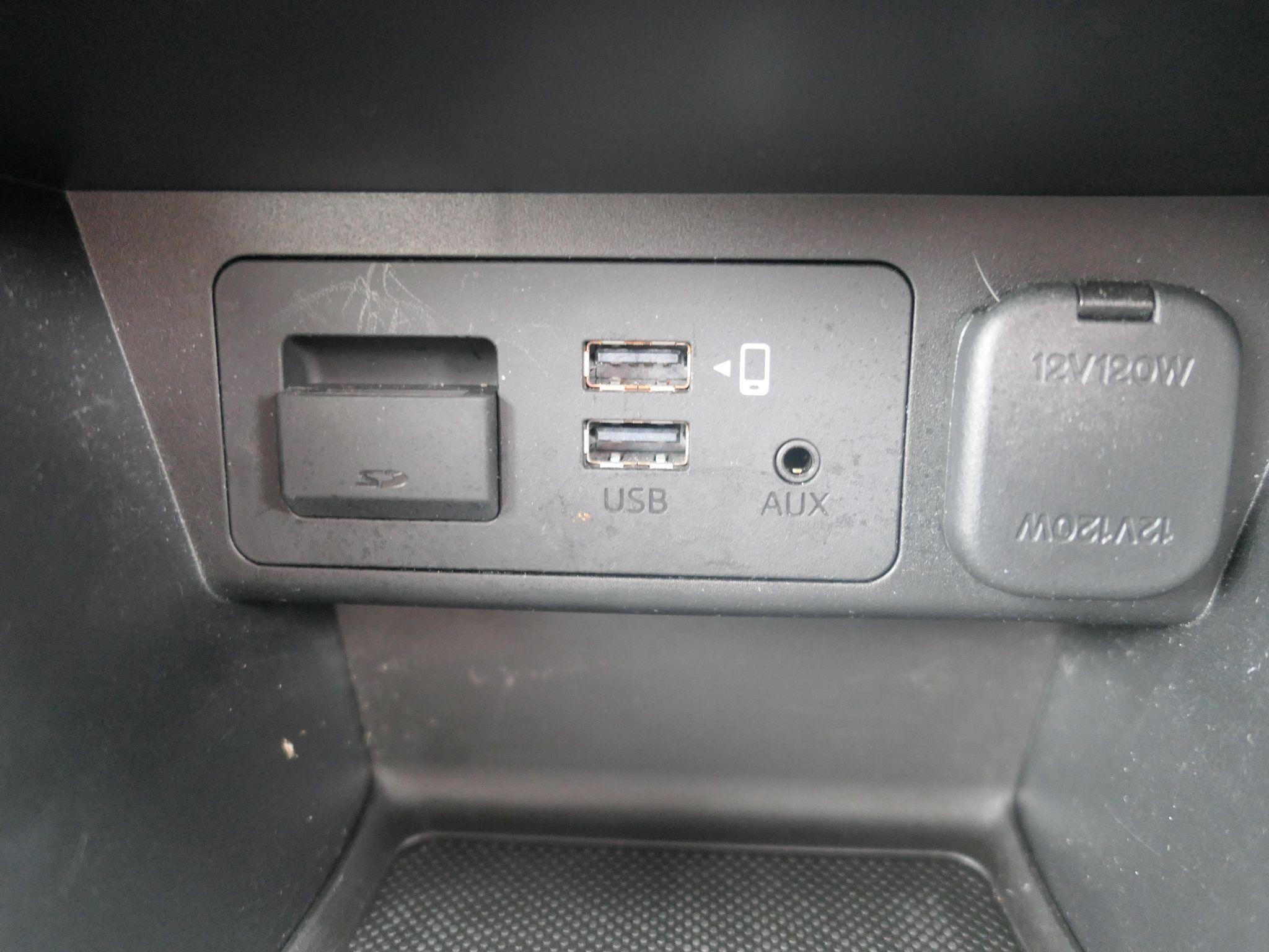 Mazda2 Image 15