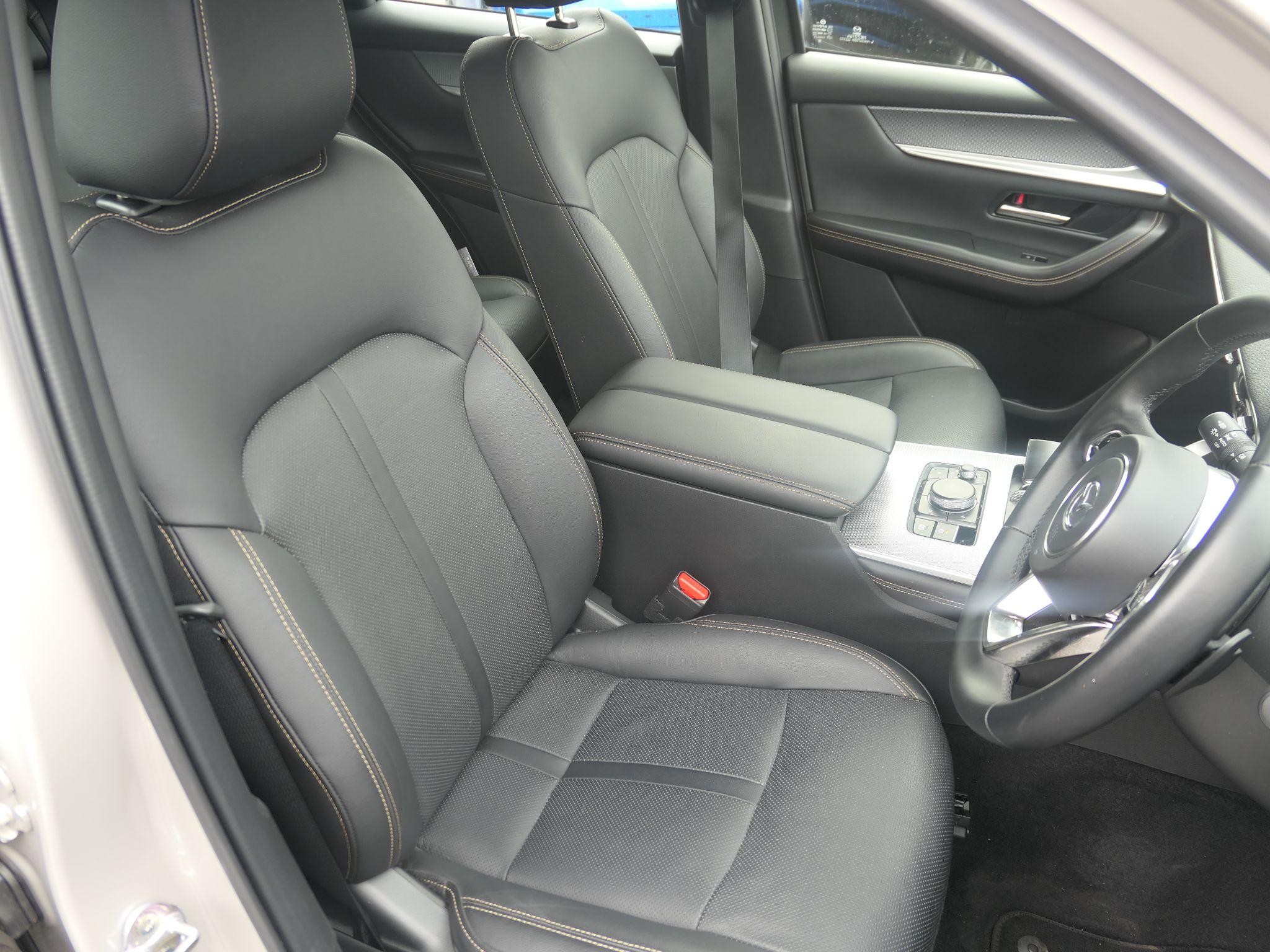 Mazda CX-60 Image 12