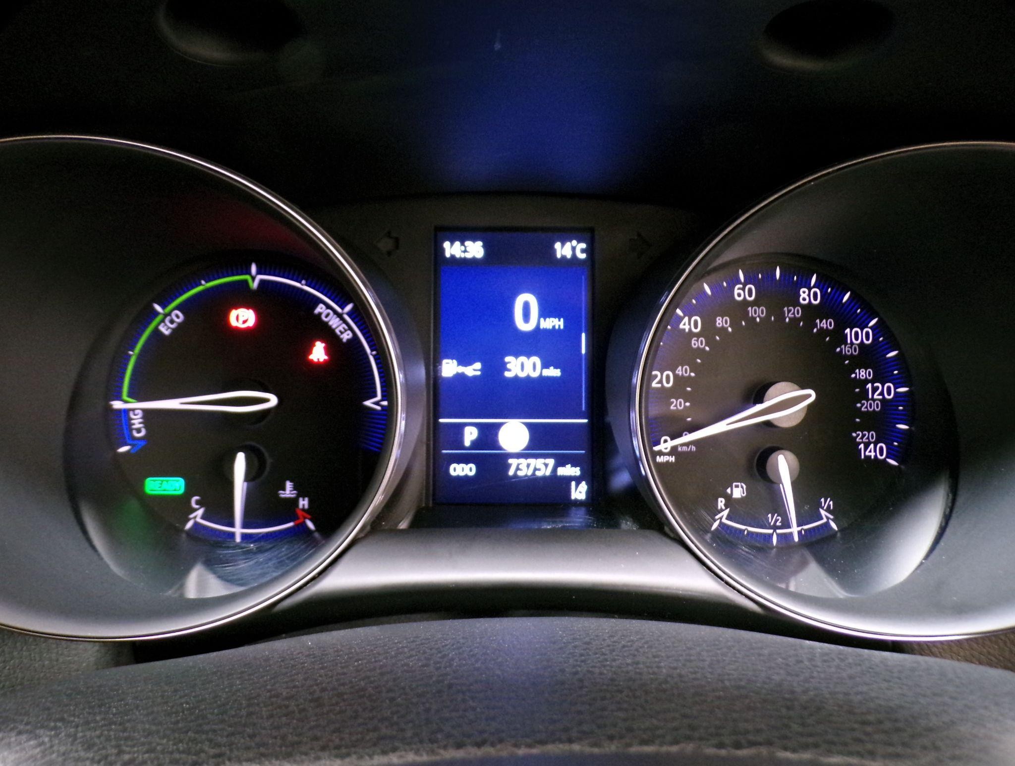 Toyota C-HR Image 18