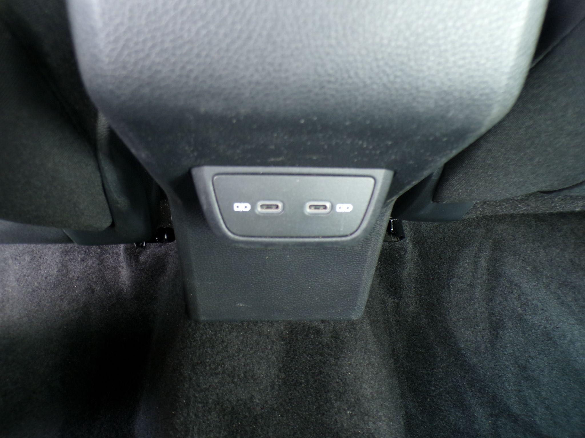 Volkswagen Polo Image 17