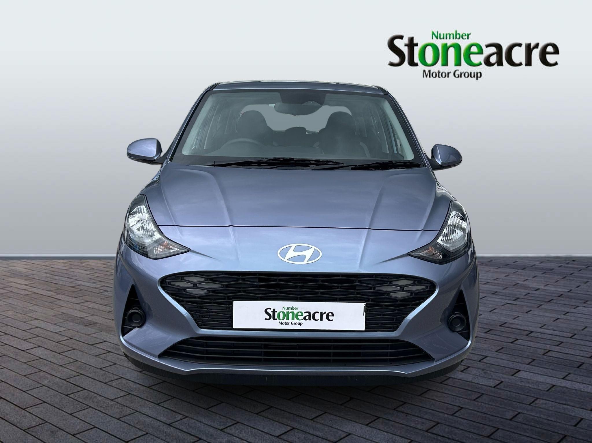 Hyundai i10 Image 2