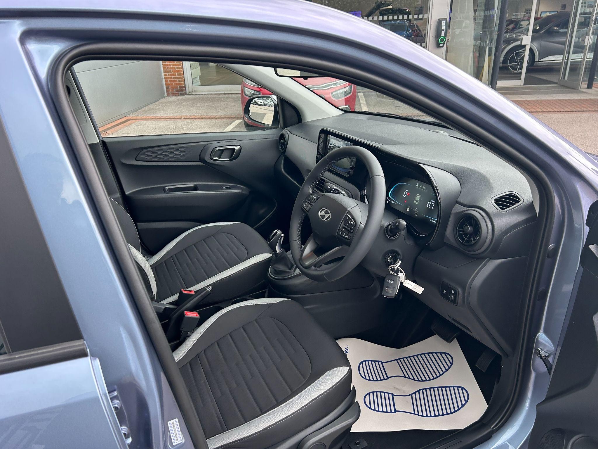 Hyundai i10 Image 11