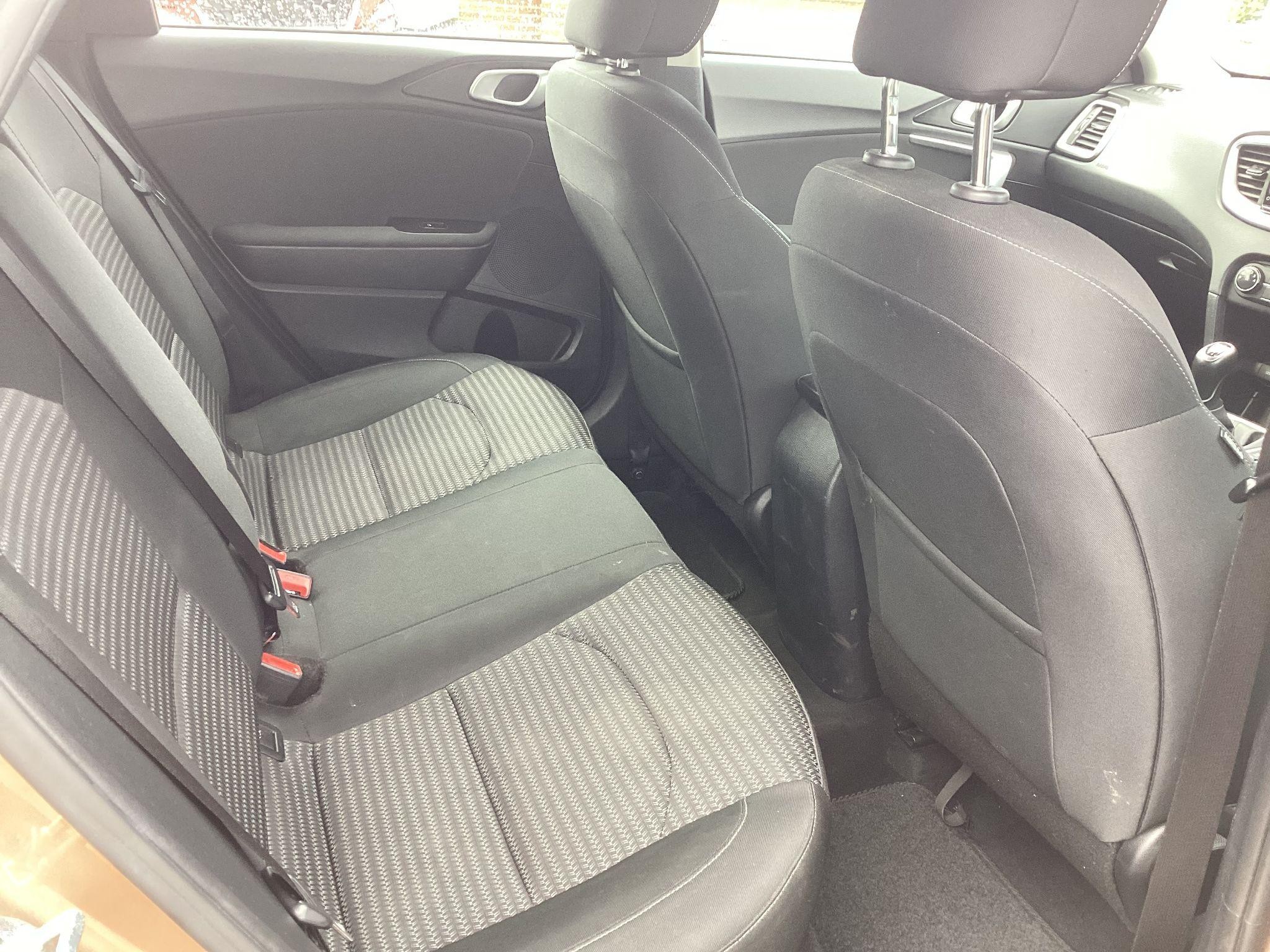 Kia Ceed Image 12