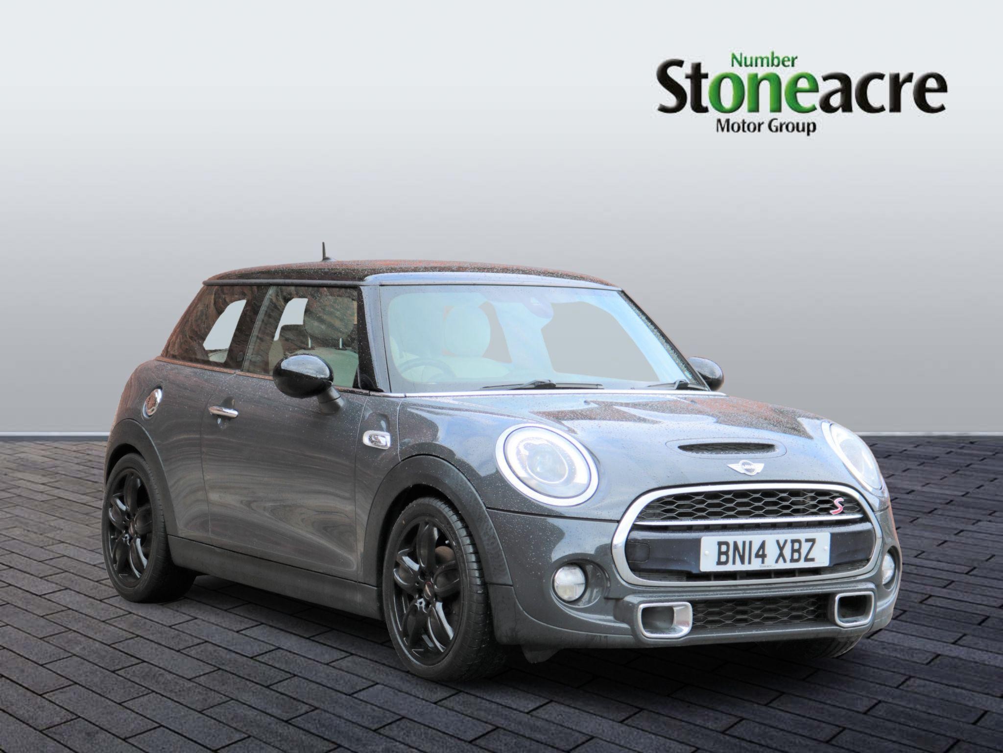 MINI Hatch Image 1