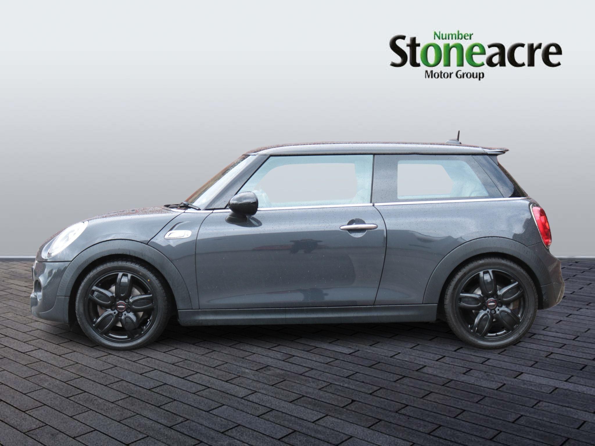MINI Hatch Image 6