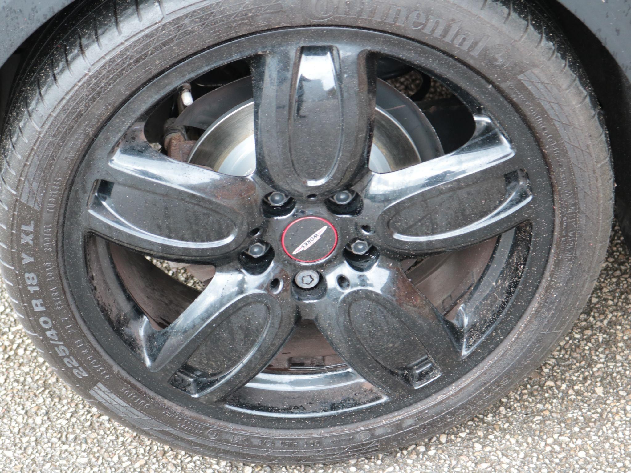 MINI Hatch Image 9